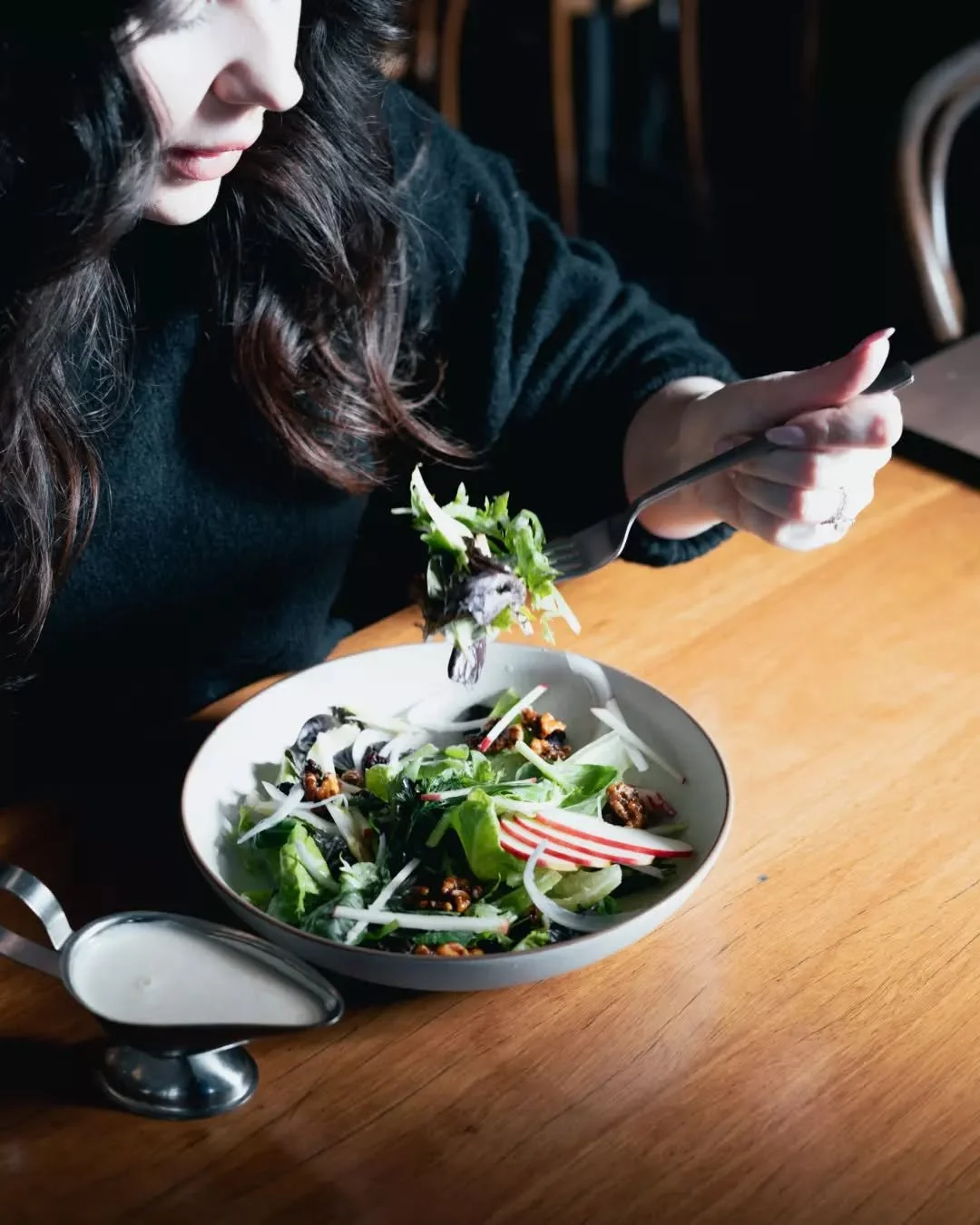 Born in New York, now making an appearance at the Rose ✨

Our Waldorf brings together crisp greens, apple, walnut, feta and creamy yoghurt dressing. Try it the next time you're at the Rose!