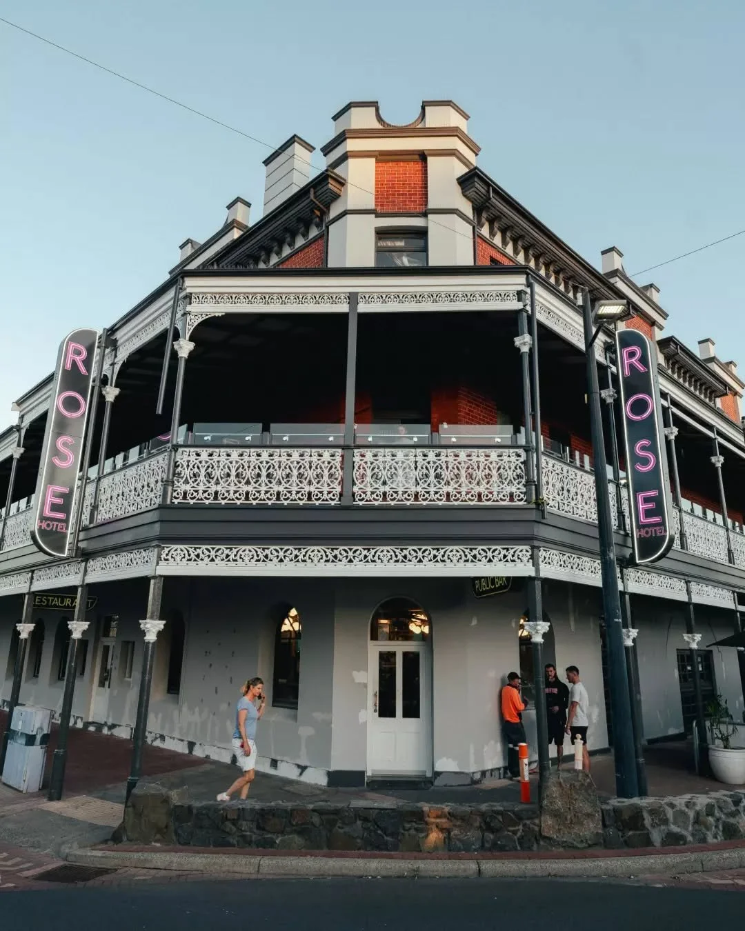 Standing proud in the heart of Bunbury, we're ready for another weekend of good times at the Rose 🍻

For bookings head to the link in our bio.
