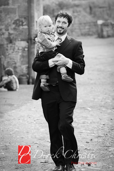 Alison-Jons-Wedding-At-Dirleton-Castle-33-of-40.jpg