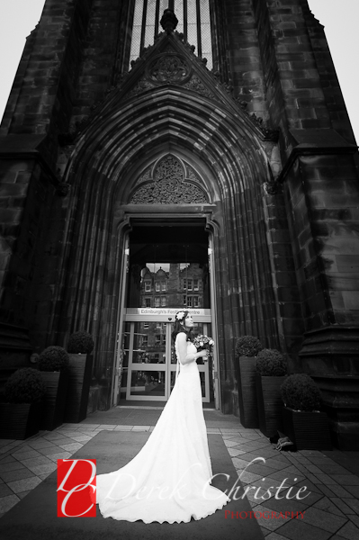 Carlyn-Bens-Wedding-at-The-Hub-Edinburgh-18-of-59.jpg