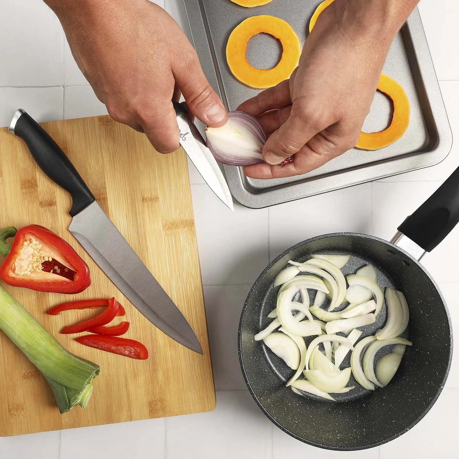 Lifestyle_Student1214_Cooking.jpg