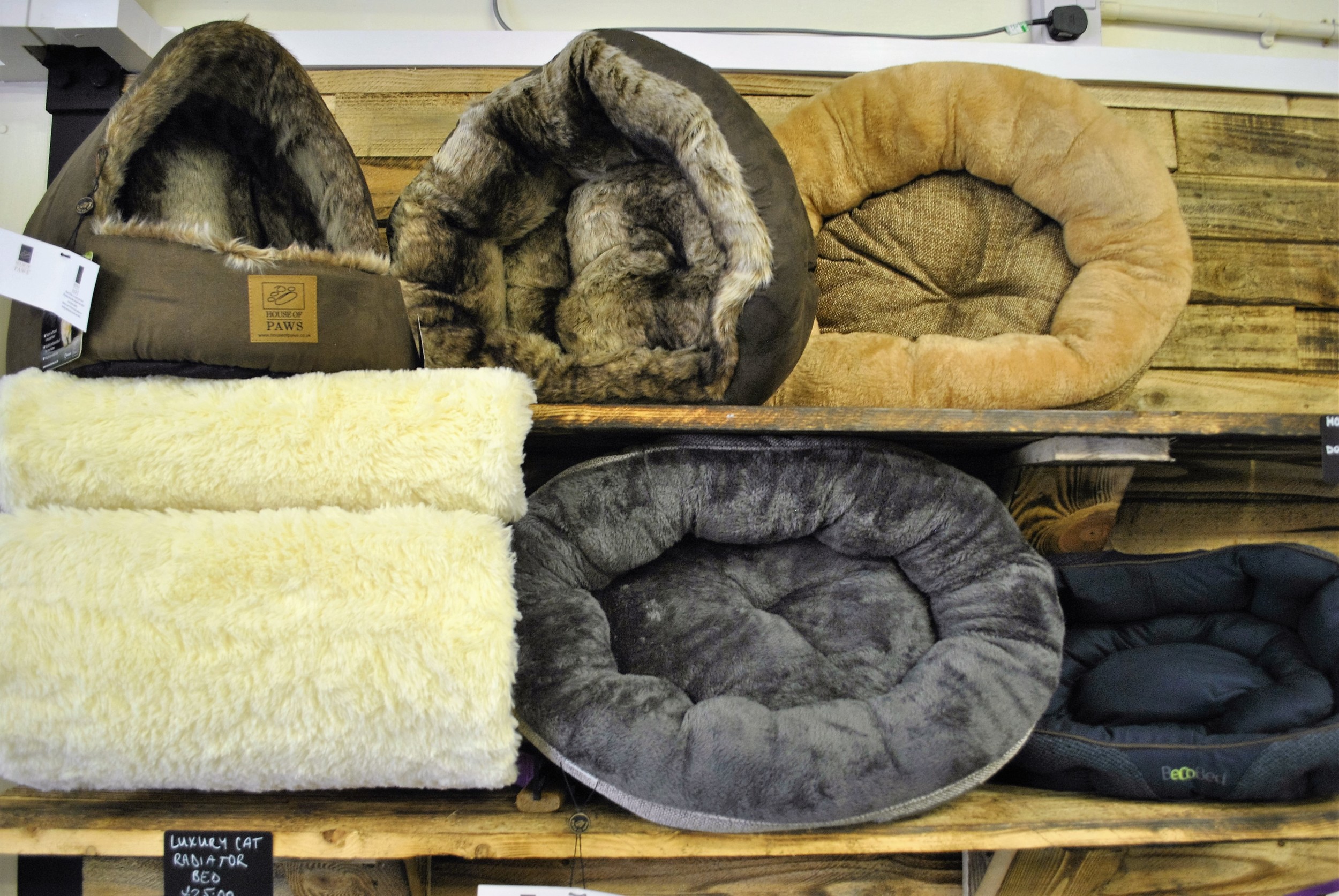 Cat beds for sale at Ginger&Browns pet shop in Northwich, Chester near Chester, Winsford, Frodsham. Shop in store or buy online.