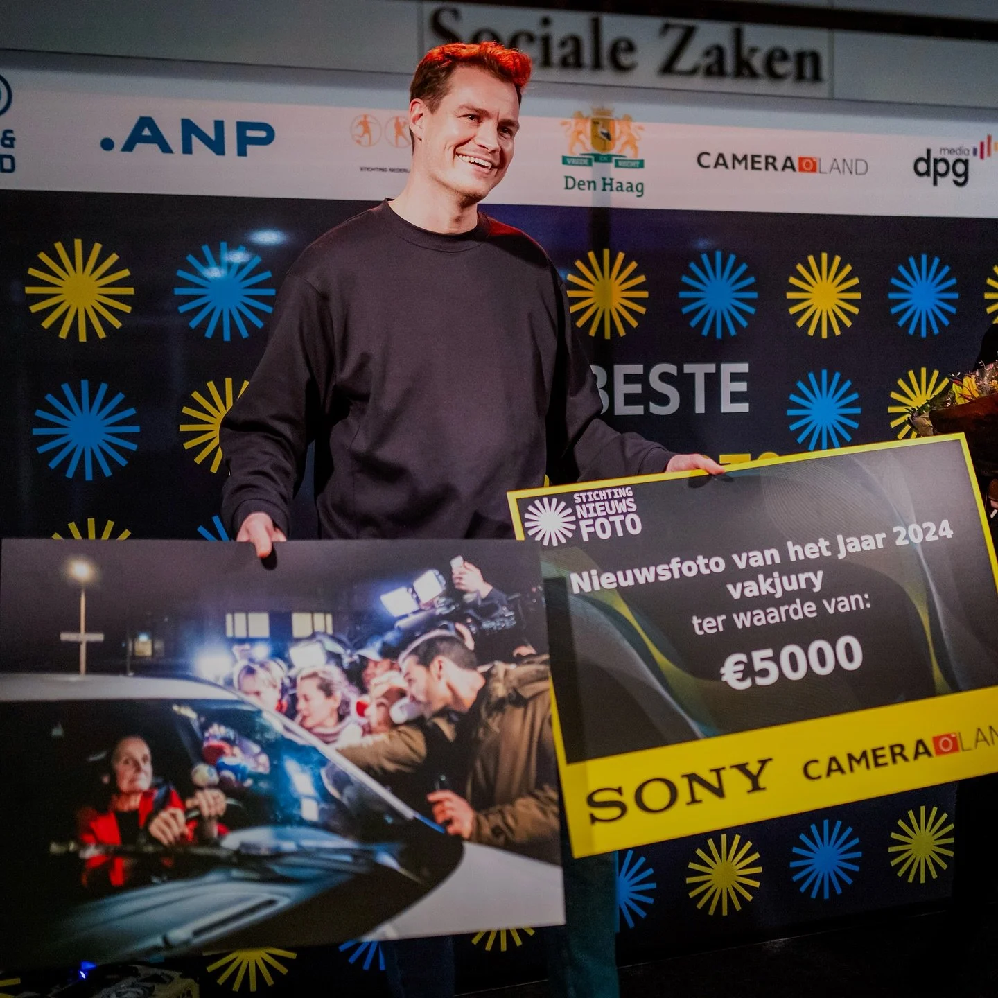 Nieuwsfoto van het Jaar! 🏆 Dank @stichtingnieuwsfoto #anpfoto #anp #atwork #nieuwsfotografie Foto: @_linaselg