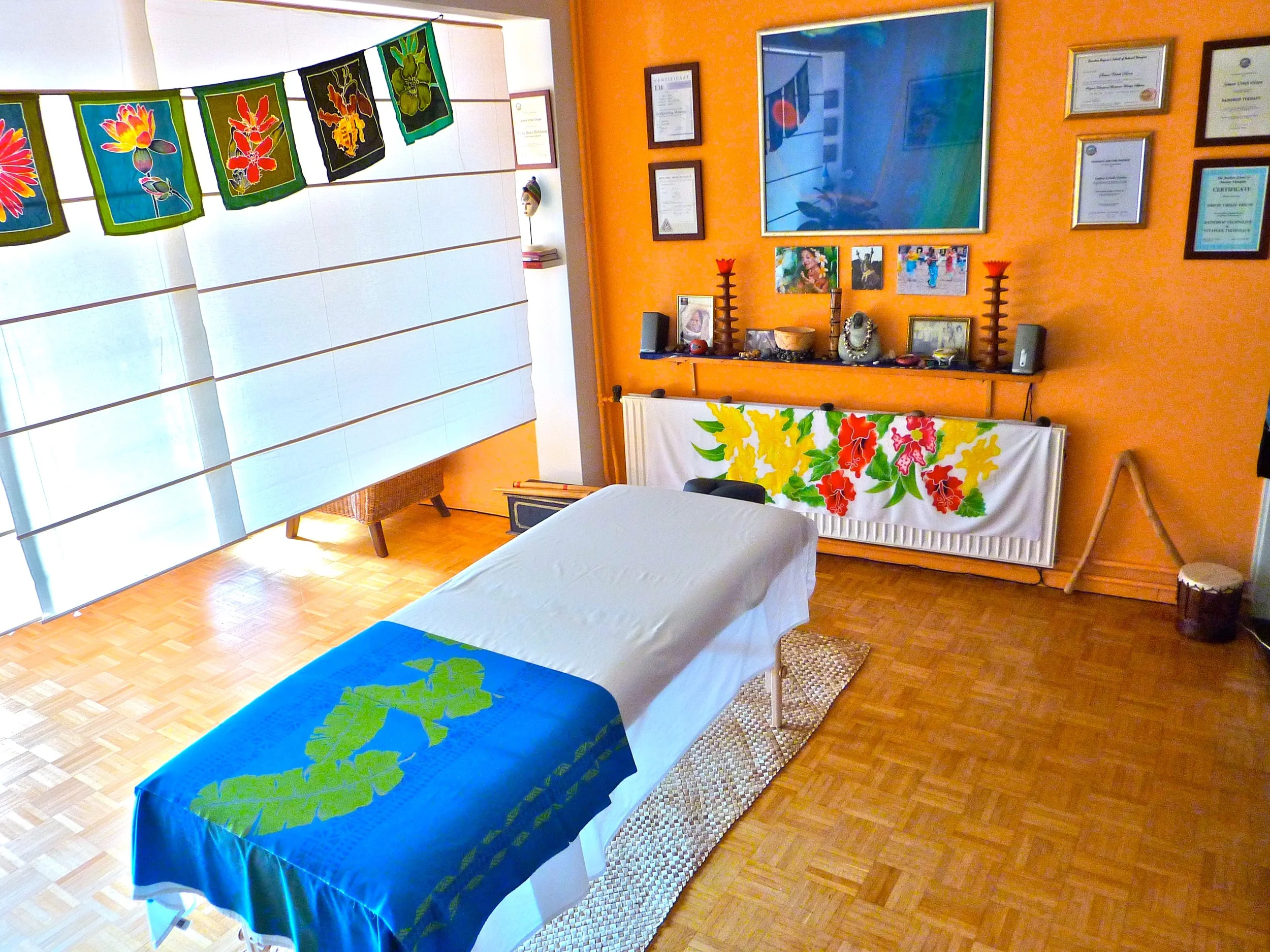 Mijn praktijk biedt een veilig omgeving waarin je kunt vertrouwen, los laten, toelaten en ontvangen.