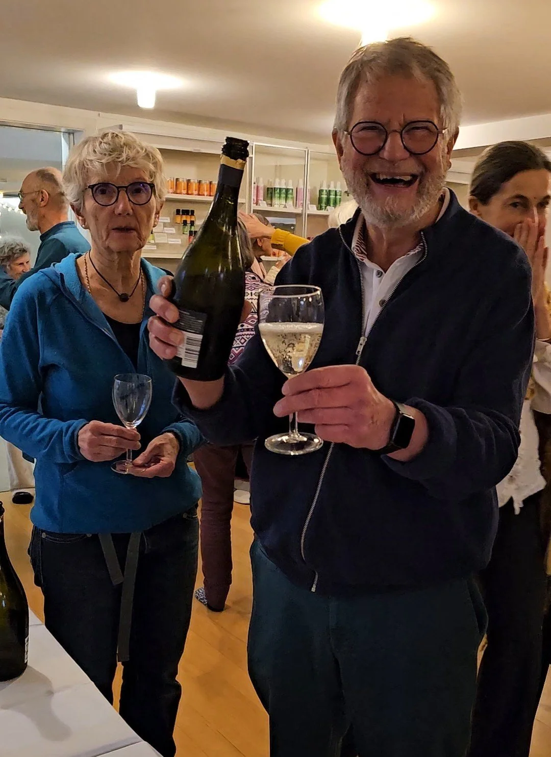 Alkoholfreier Schaumwein, da lacht das Herz.