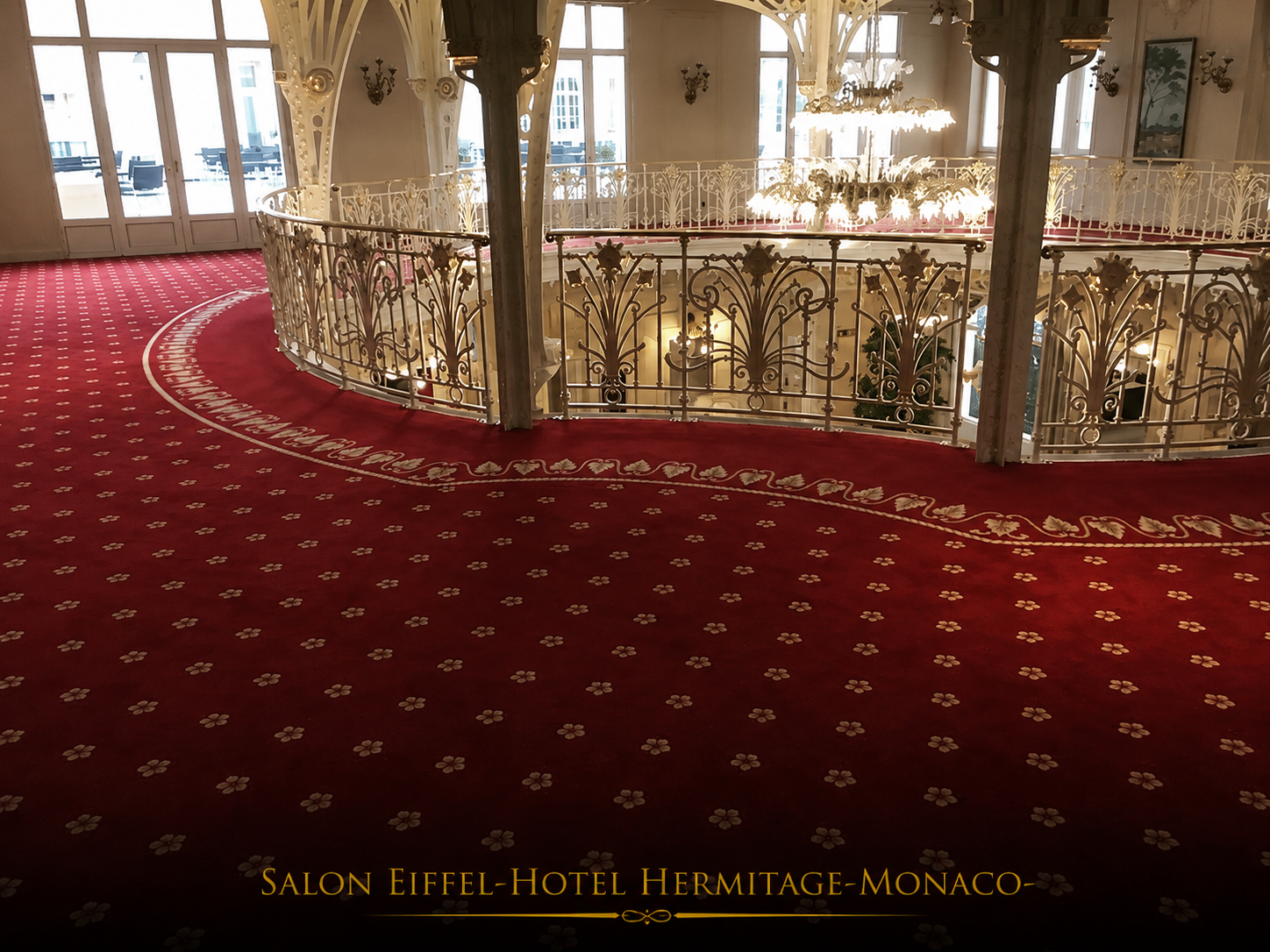 Salon Eiffel.png