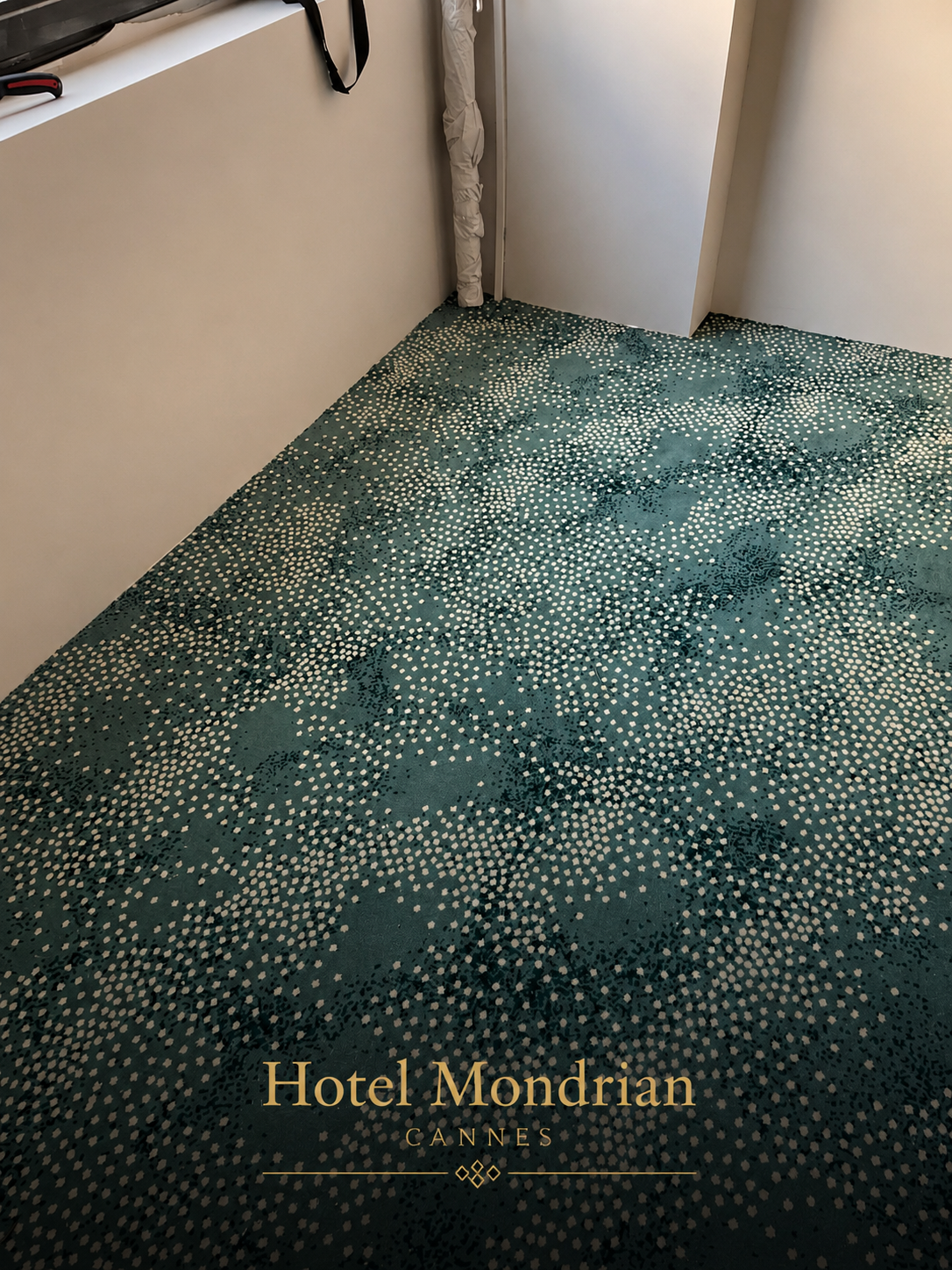 Hotel Mondrian -3.png