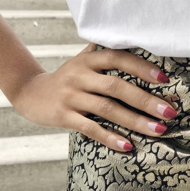 tori-h-rebbeca_minkoff_fall2018-nyfw-essie-1.jpg