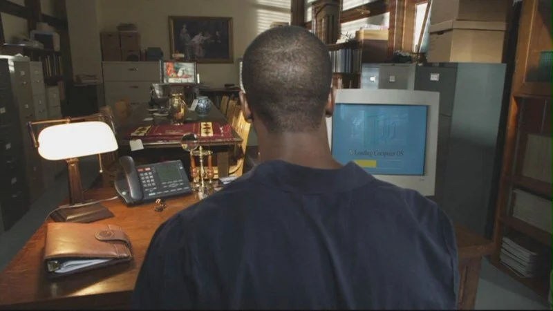 Leverage-The-King-George-Job-3-12-leverage-23699541-1280-720.jpg
