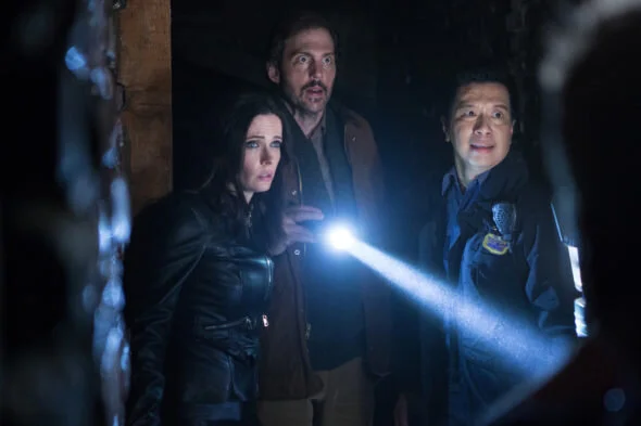 Grimm-TV-show-on-NBC-season-6-premiere-date-canceled-or-renewed-1-590x393.jpg