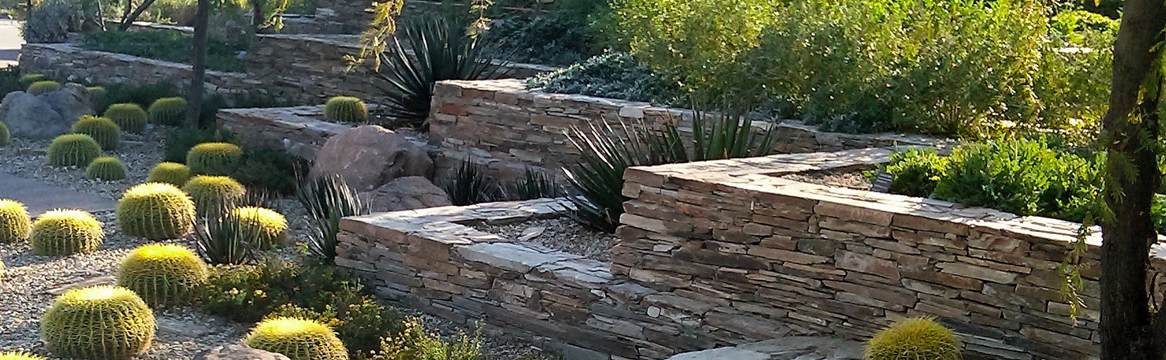 ledgestone walls.jpg