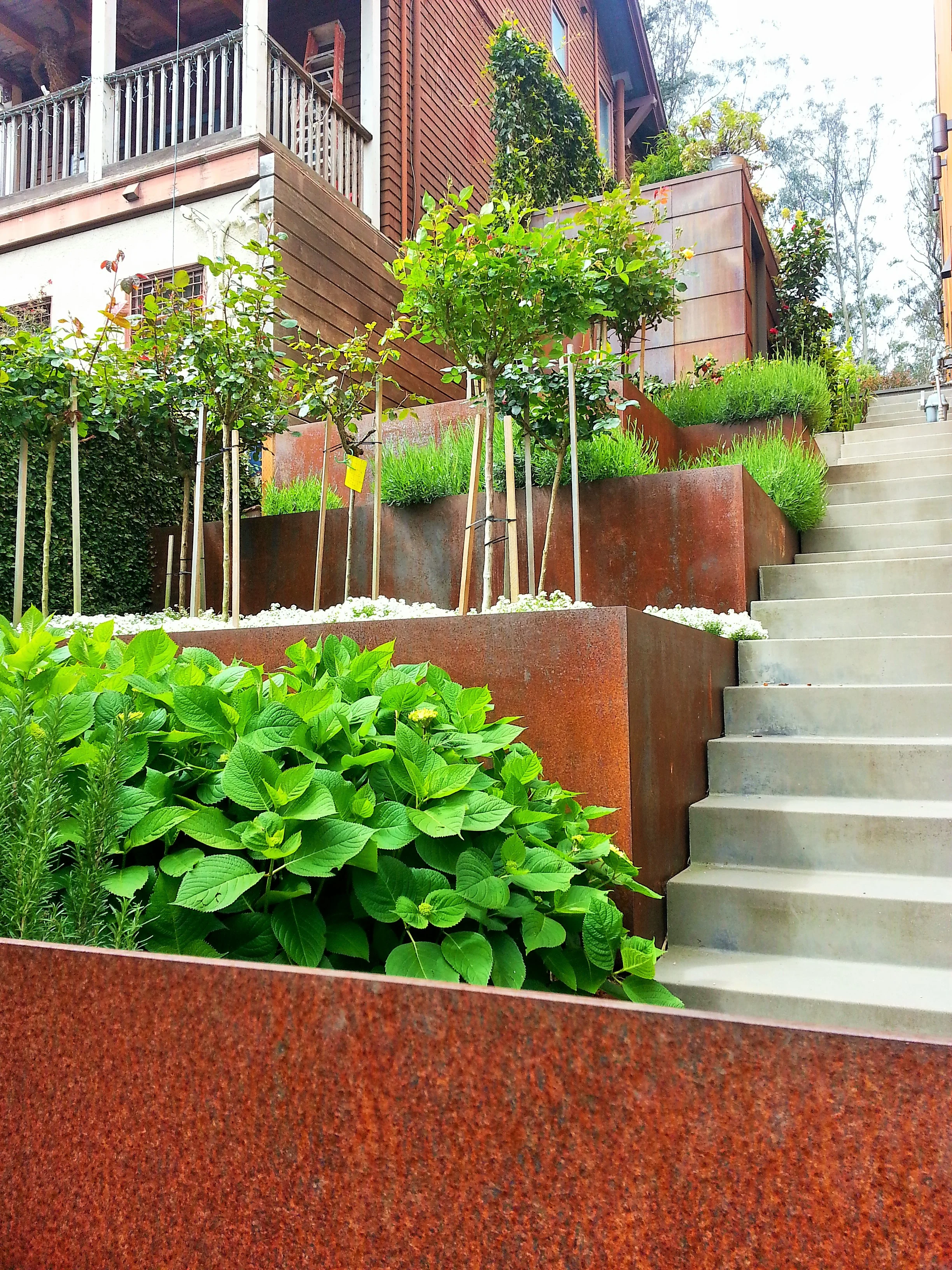 retaining walls 4.jpg