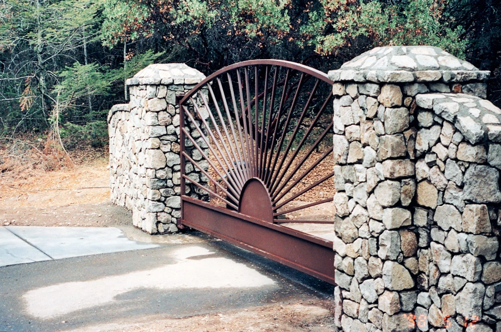 stone entry columns gates.jpg