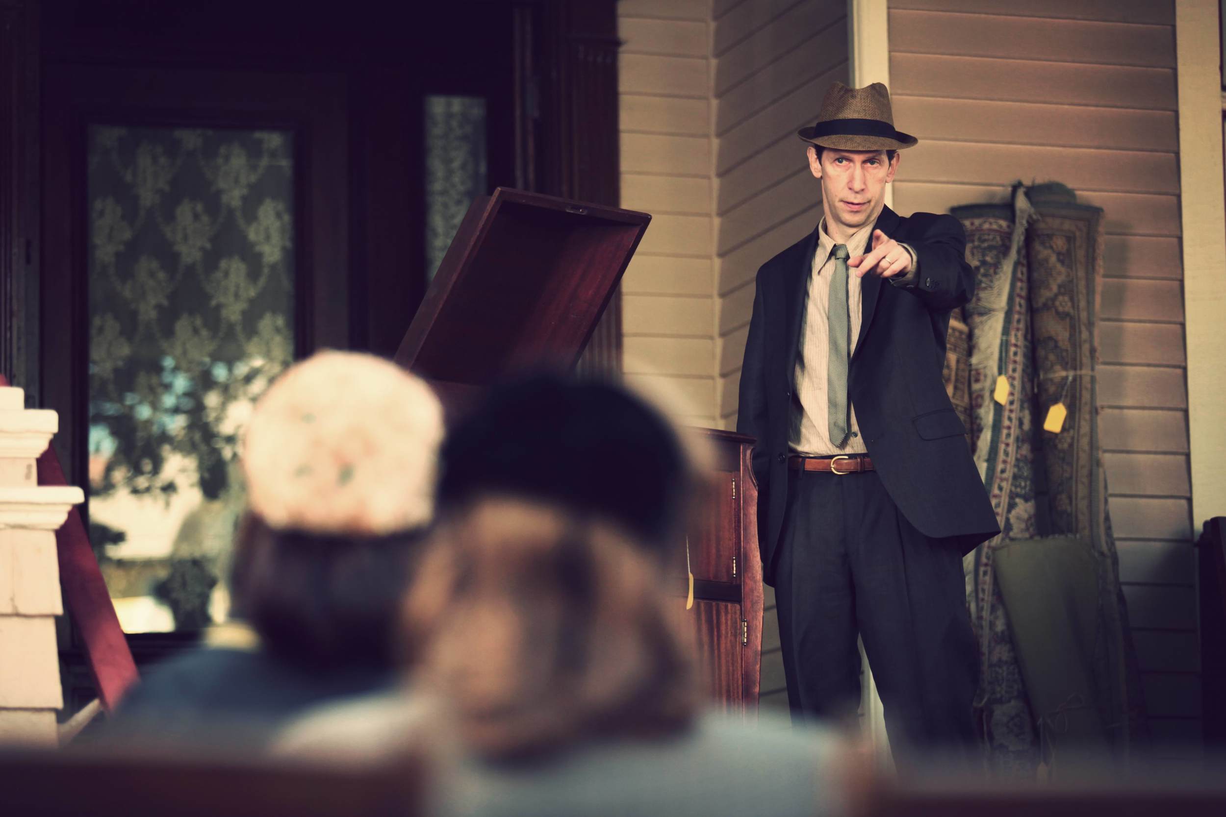 Still 3: Bob (Tim Blake Nelson) in VICTROLA