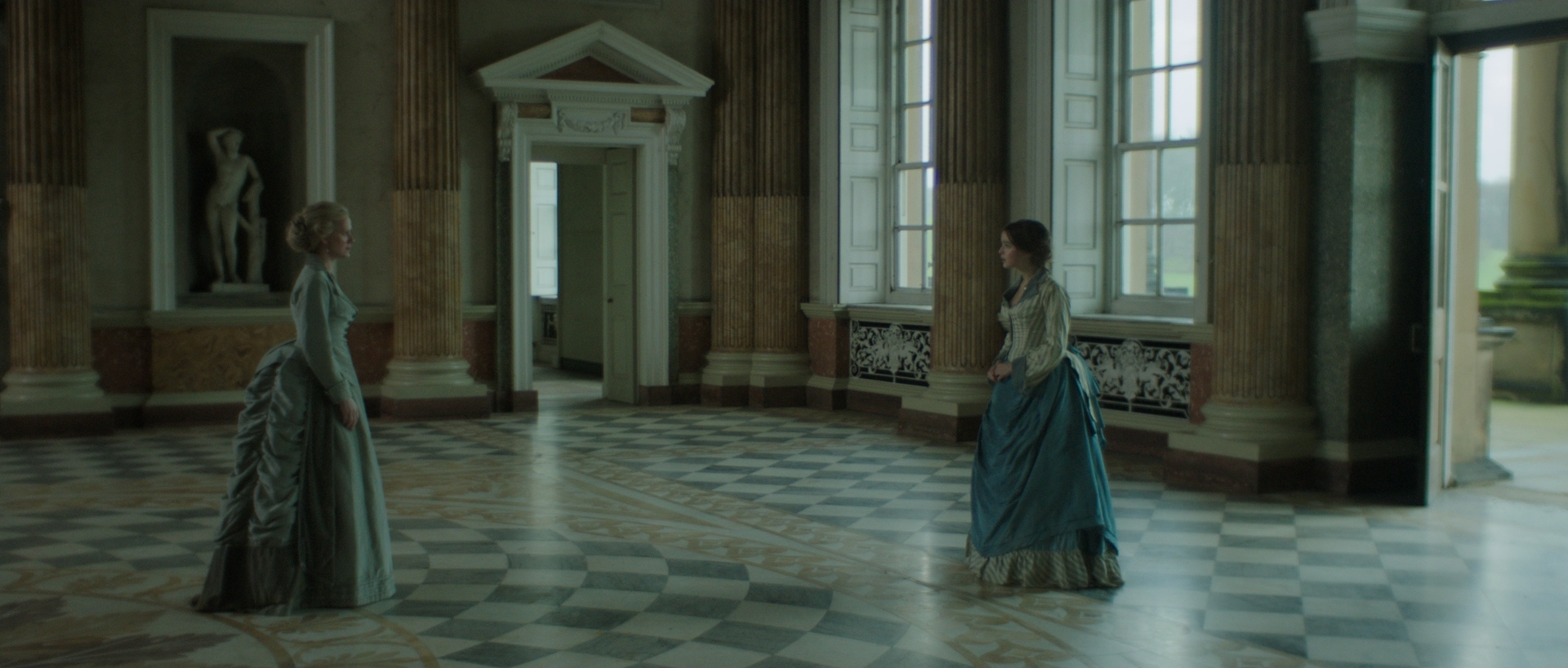 Still 3: Lady Kentworth (Hermione Norris) and Vanessa (Celine Buckens)