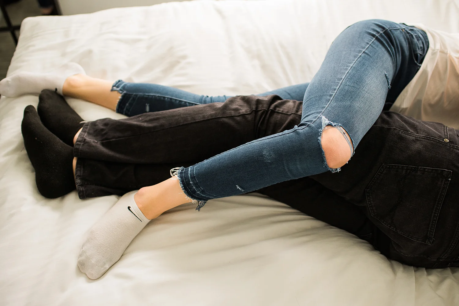 in-home-engagement-session-denver-engagement-photographer_17.jpg