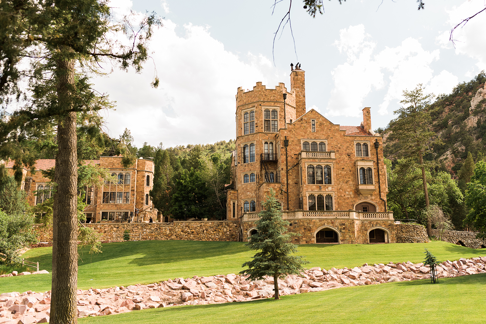 Glen Eyrie Castle Wedding