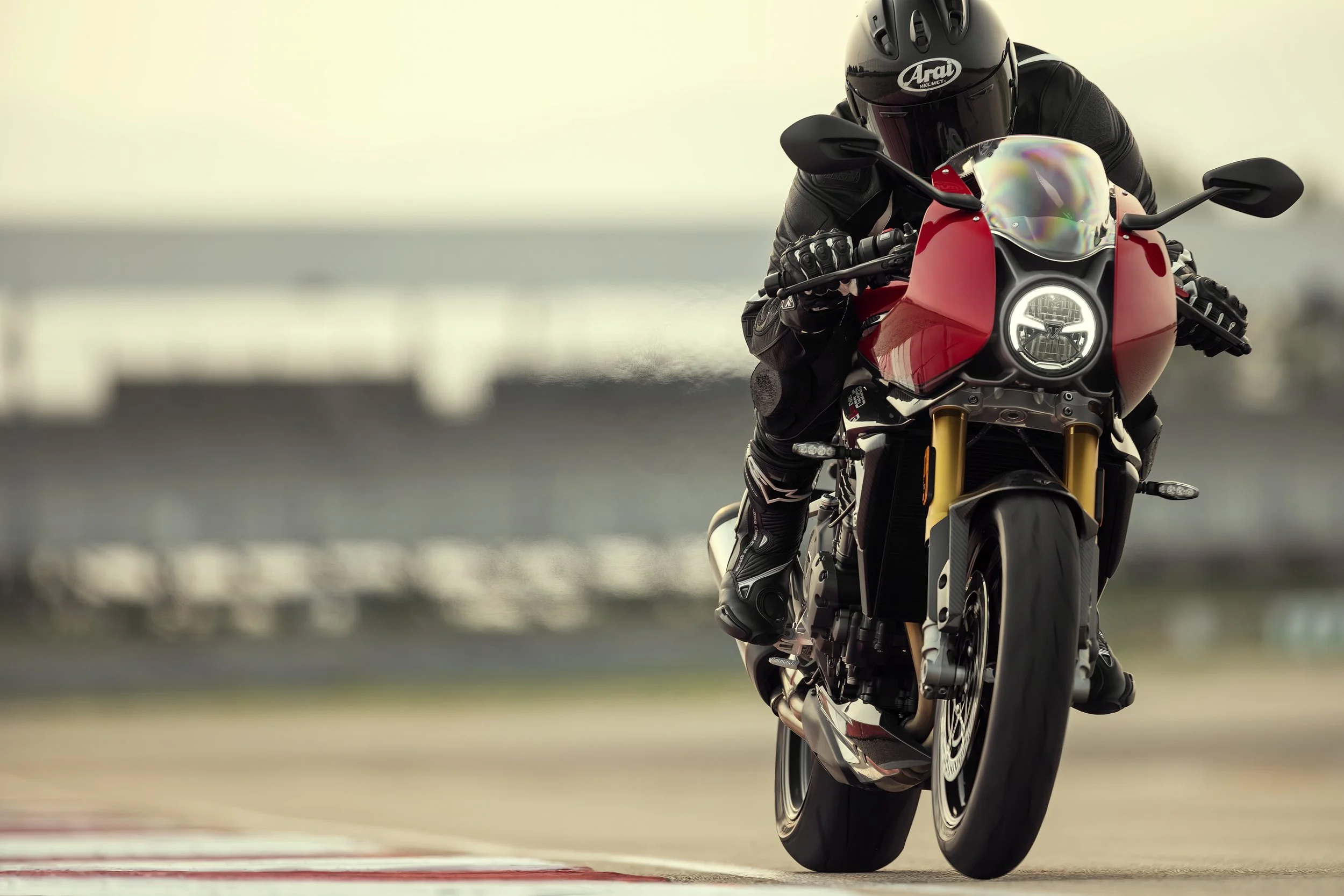 Speed Triple RR_MY22_”27A0287”_ML.jpg