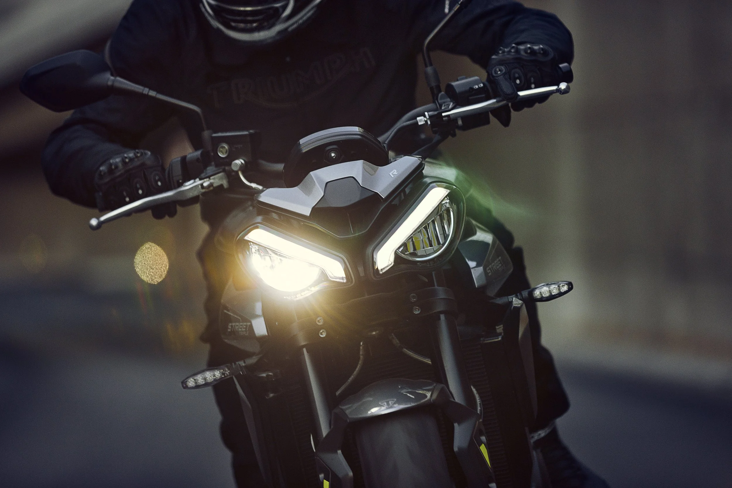 Street Triple R_MY23_26821_ML.jpg