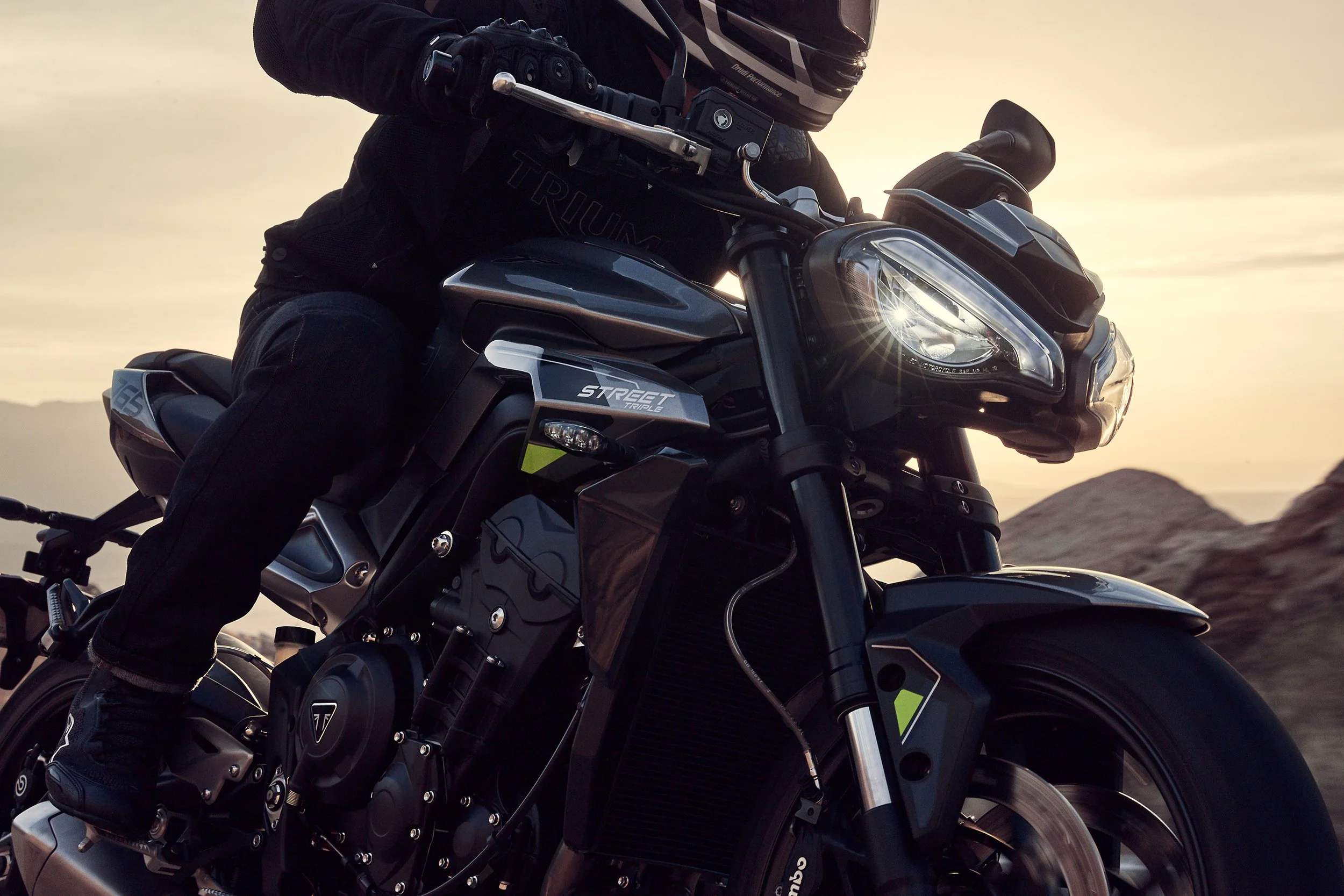Street Triple R_MY23_01975_ML.jpg