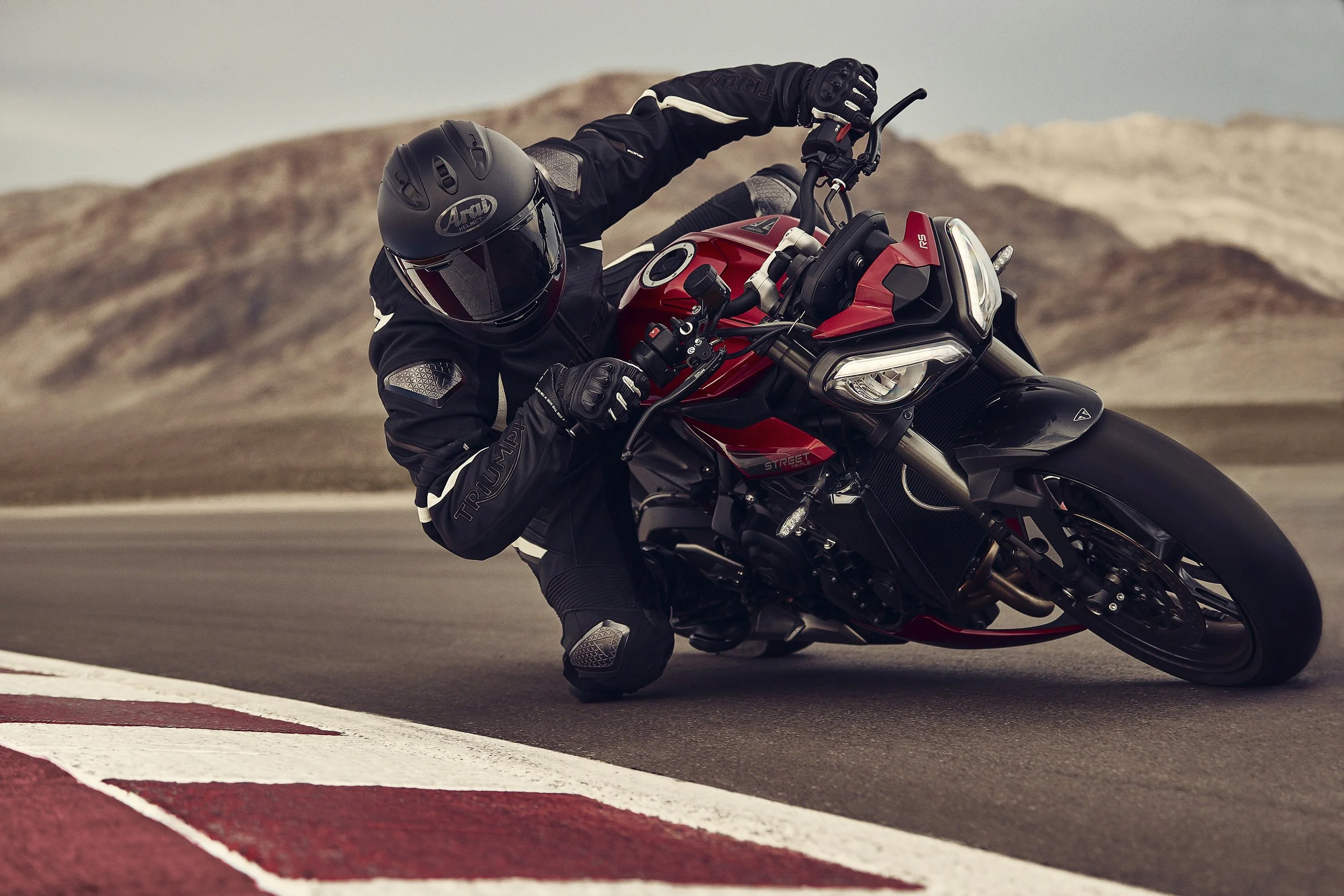 Street Triple RS_MY23_44306_ML-v3.jpg