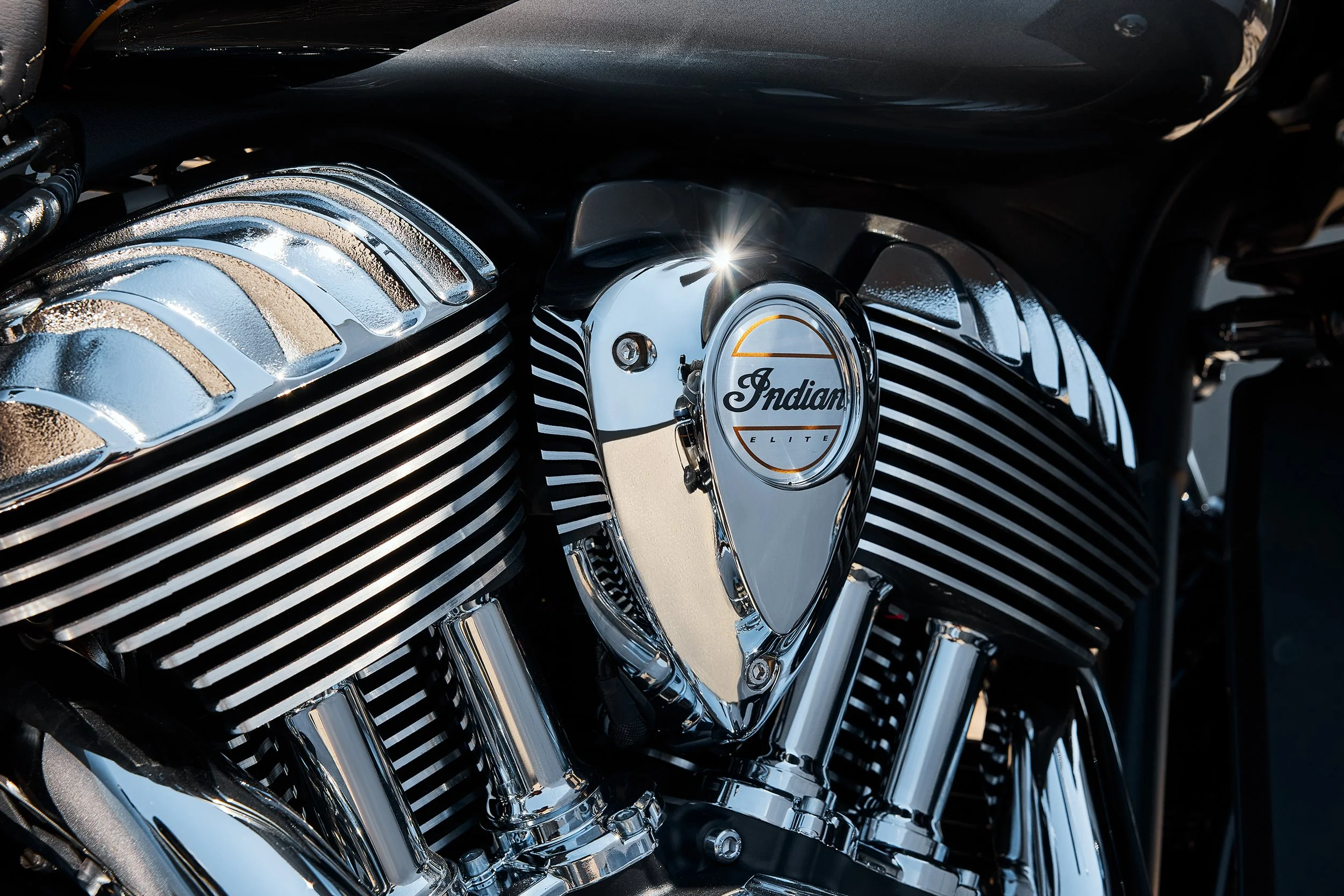2024-IMC-NA-Roadmaster-Elite-Engine-Badge-Detail-0306.jpg