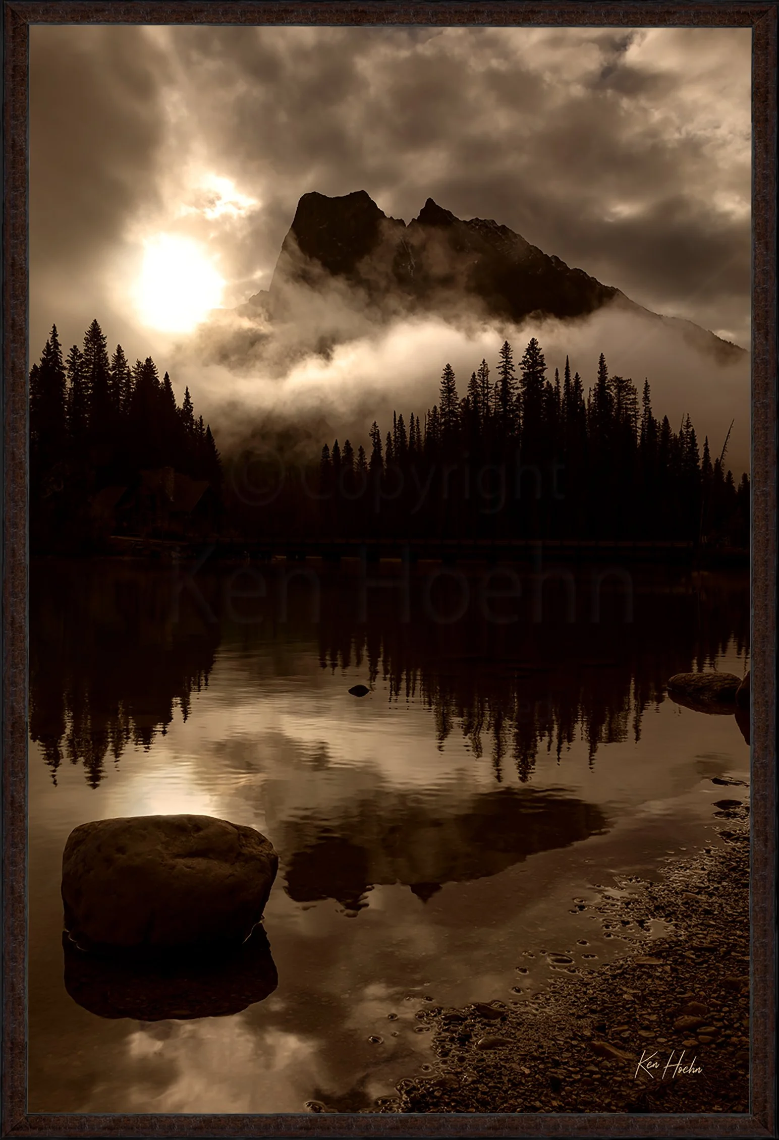 Emerald in Black FR 87.jpg