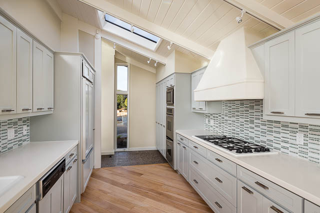 2892 Cuesta-18 - MLS.jpg
