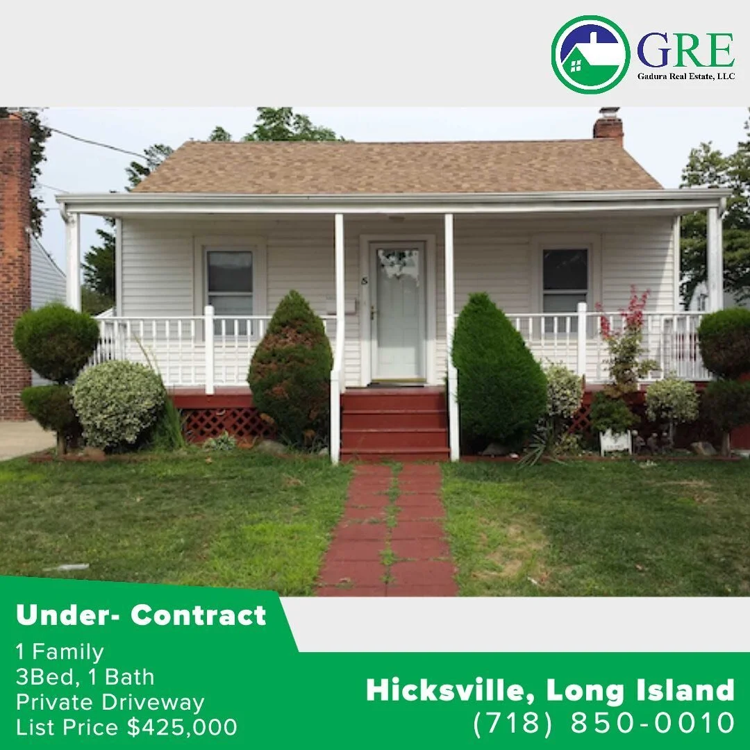 A Beautiful 1 Family House in Hicksville 🏠Walking distance to the plainview RD, Hicksville High school and Elementary School🏫 Right around Newbridge RD
Under -Contract 🤩🙌
#nyrealtors #nyc #nychomes #gadura #gadurarealestate #movingtime #viralpo
