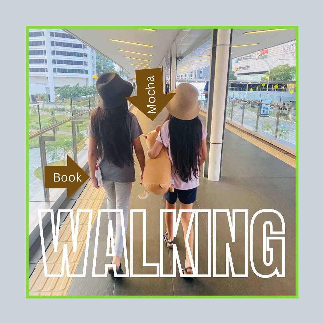 Taking a #stroll #walking #twins #caminata #paseo #gemelas