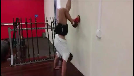 4-Handstand_dip.png