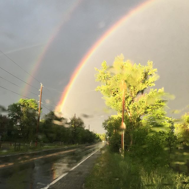AN ENCHANTING DOUBLE RAINBOW REVEALS 🌈🌈🌈
Happy Weekend Lovelies! 😘
This rainbow was beyond extraordinary.  Impossible to capture. Cars were lined up along the road to take pics. There was a huge band of deep, brilliant vermilion next to a deep, r