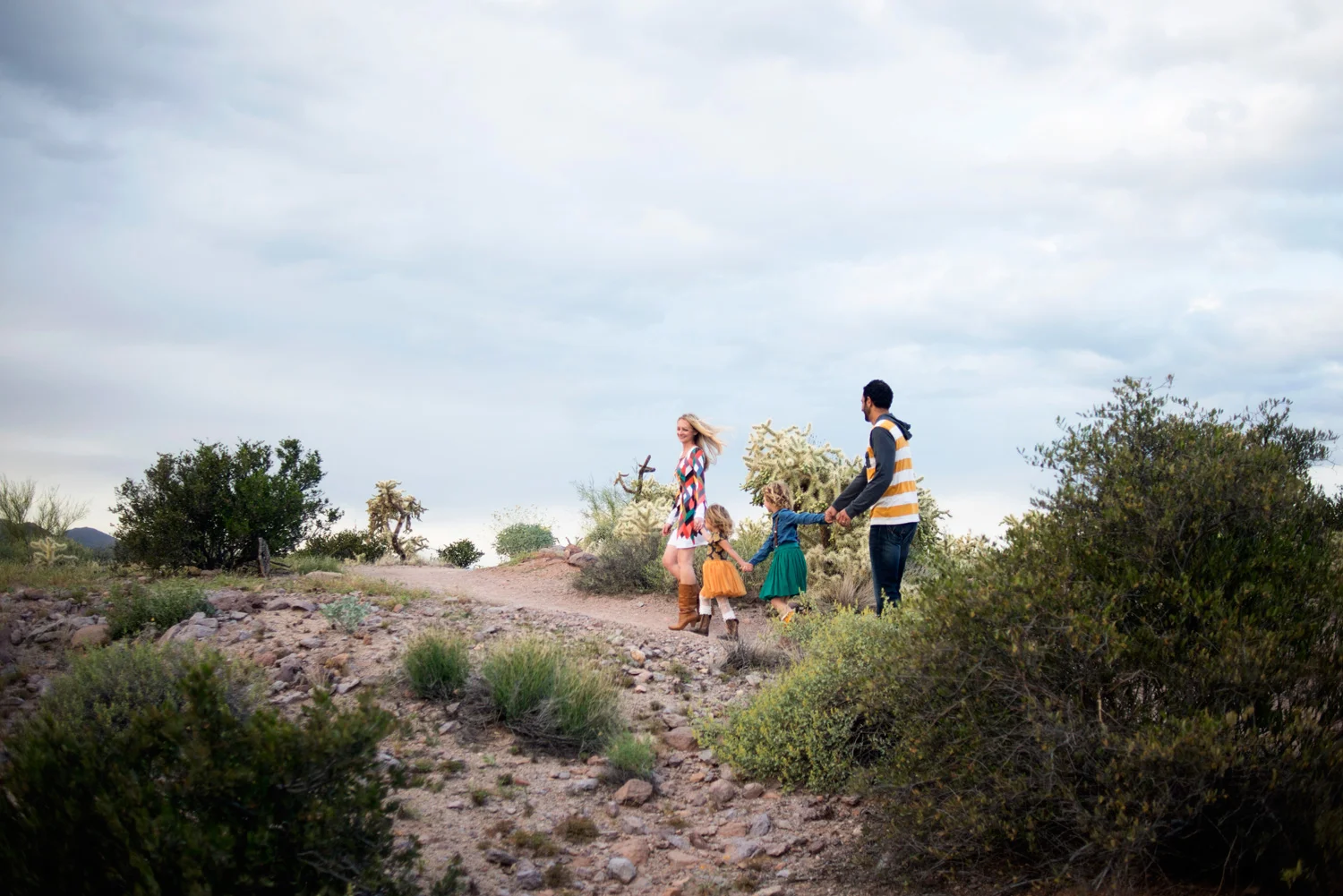 049-family-photographer-in-phoenix-takes-photos-of-children--kids--babies--families-in-mesa-arizona.jpg