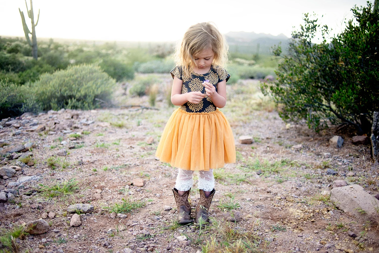 053-family-photographer-in-phoenix-takes-photos-of-children--kids--babies--families-in-mesa-arizona.jpg