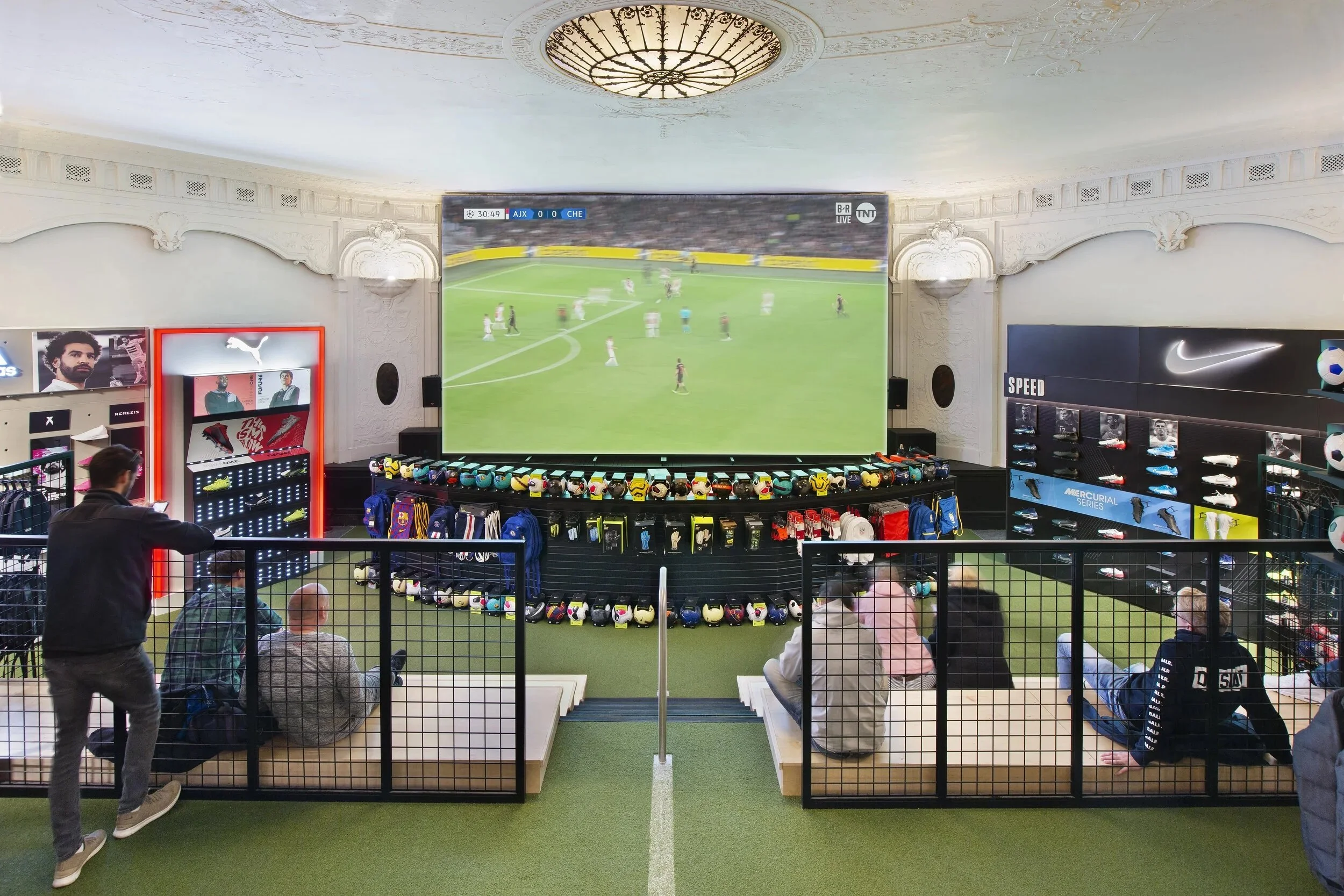 Pele Soccer retail store viewing screen