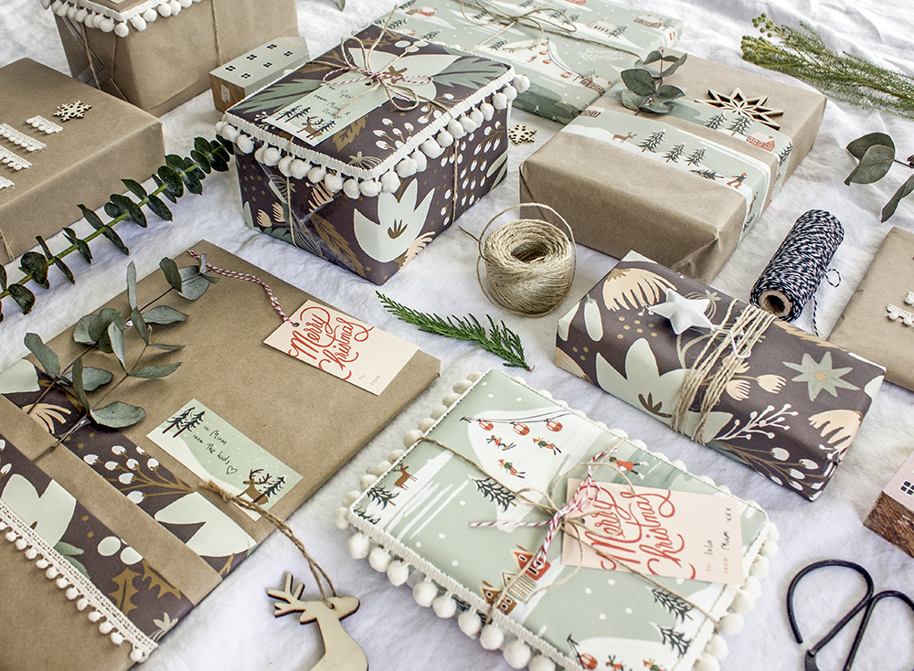 Styled_White_DIY_Scandi_Gift_Wrapping_Ideas_by_Clever_Poppy_with_Scotch_Tapes.jpg
