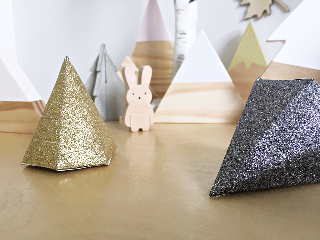 Styled_9_Geometric_Glitter_Decorations_by_Clever_Poppy_with_Scotch_Expressions_Tape.jpg