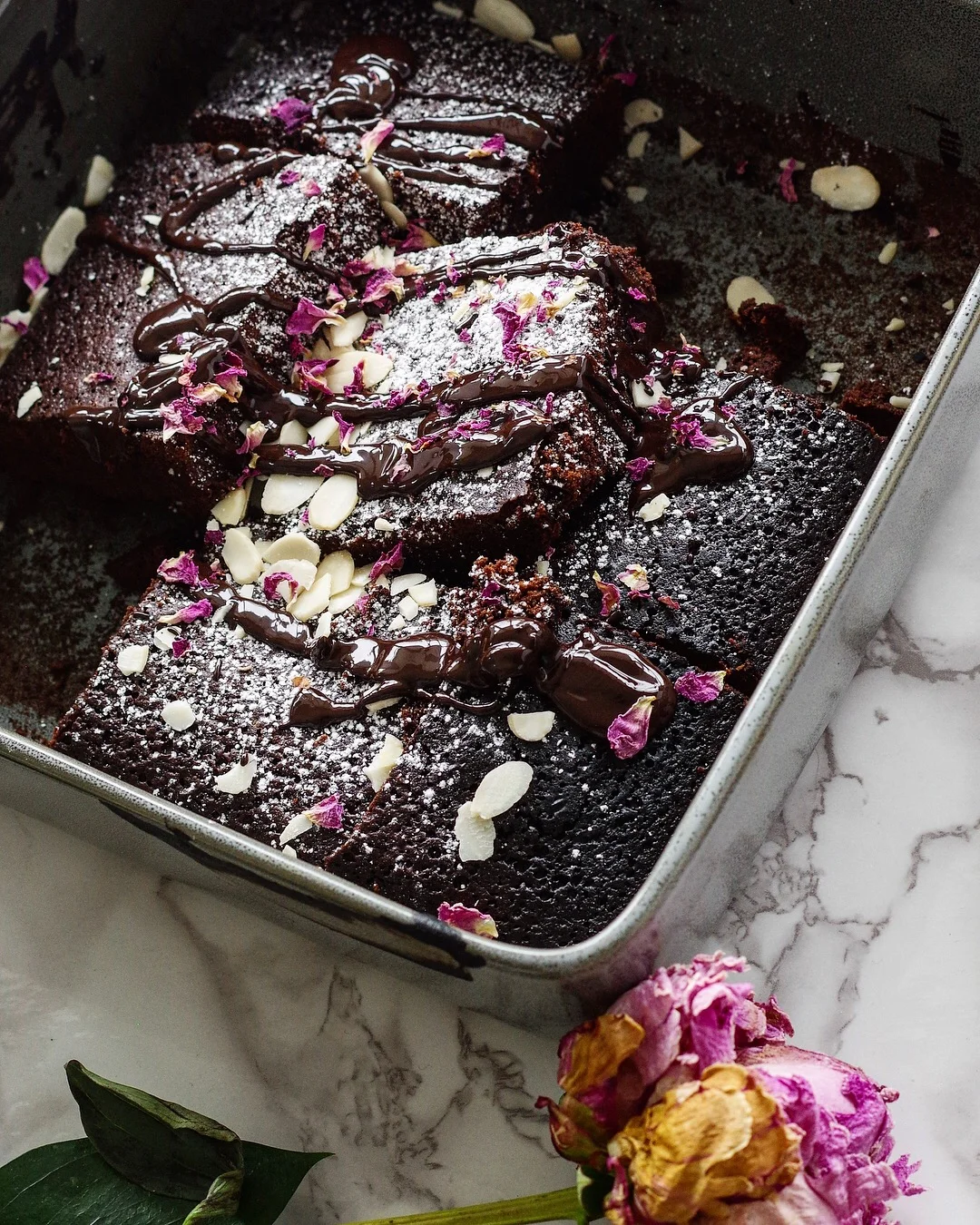 I just love the way my camera has picked up the detail of the chocolate sauce in this shot. Yum!