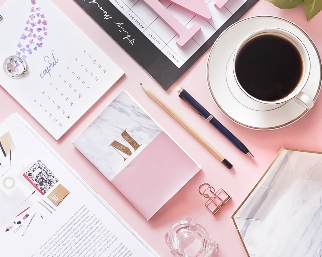 I love playing around with stationery. I think it makes a great flatlay prop! And I love using pink backdrop (as you can see on my Instagram feeds). I love how lovely and pink the image is!