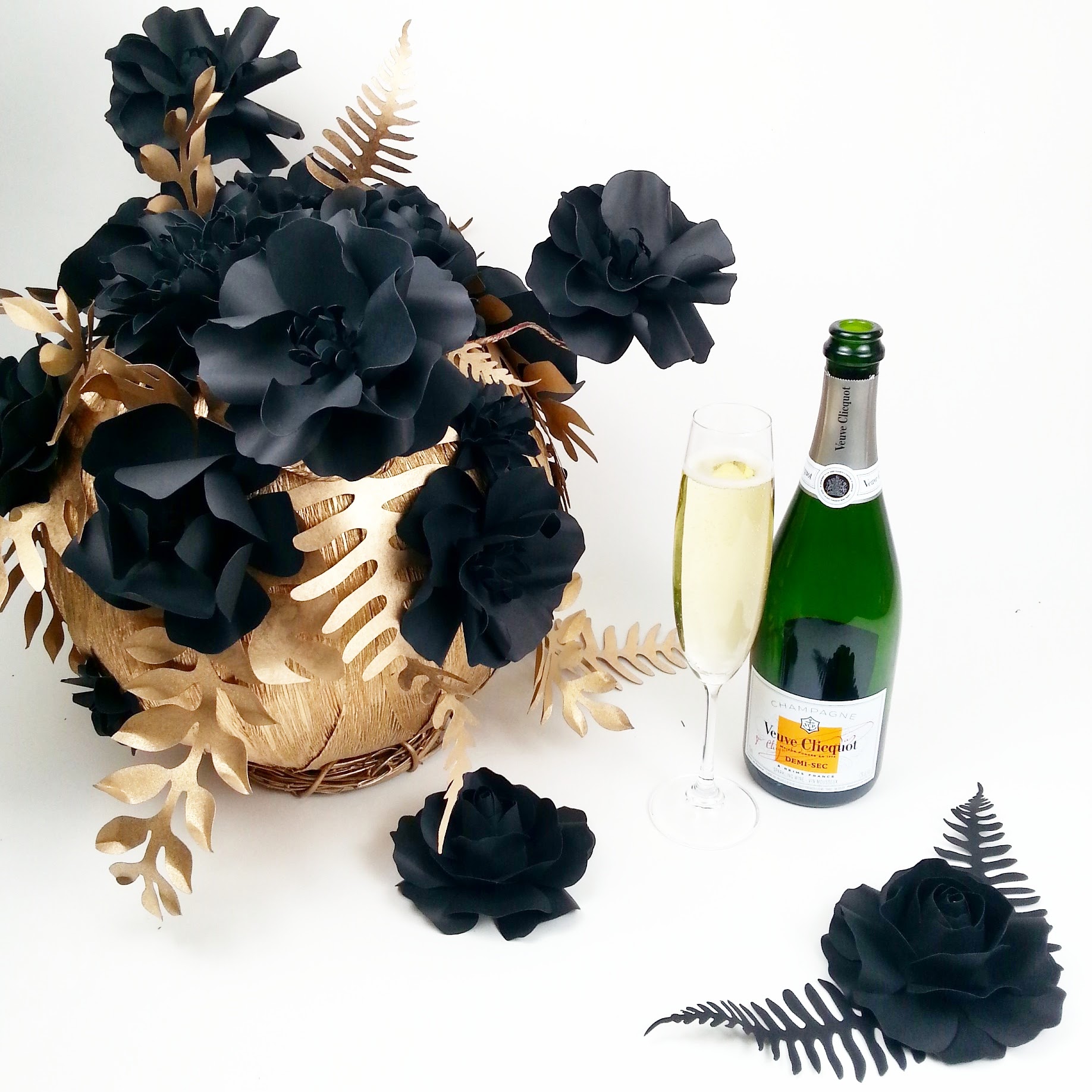 #CS -Golden Globes Gift Suite Flowers.jpg
