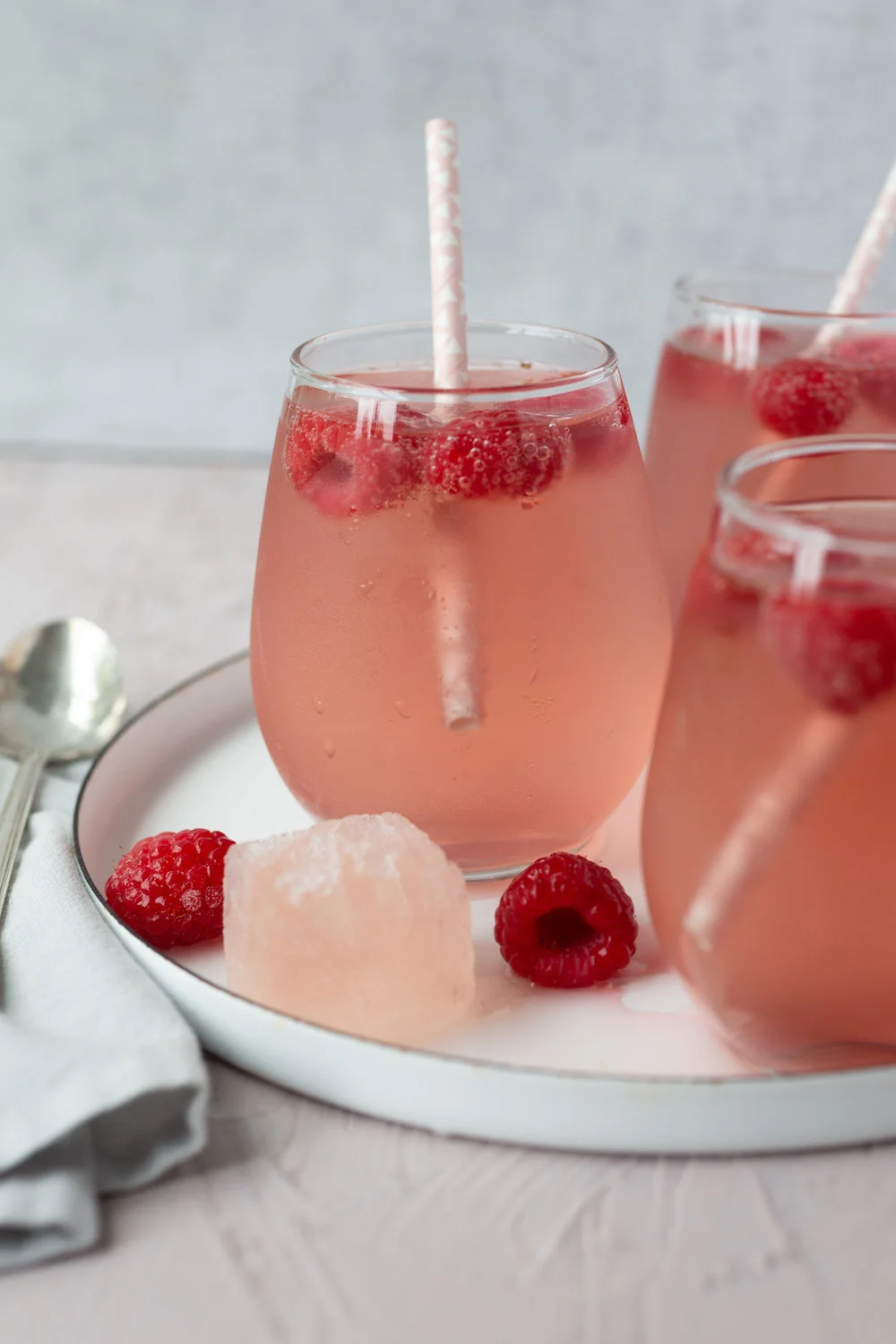 Raspberry Spritzer- angles - Food Photography - Frenchly - 1750.jpg
