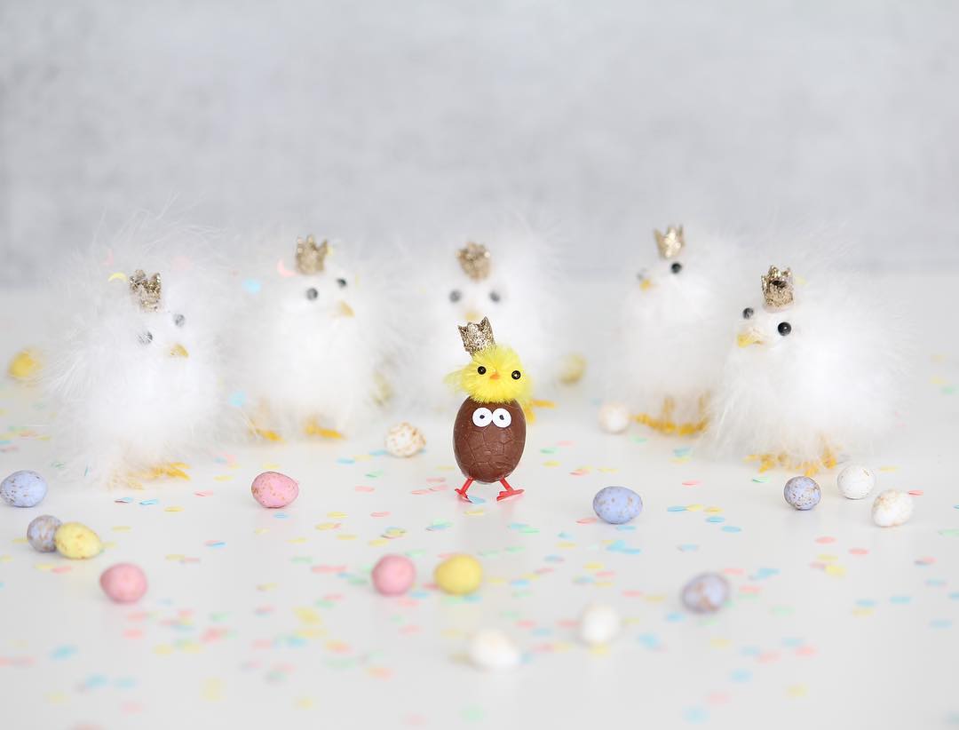 Eggward getting down with the royal yolks. Source: @minimarshmallows_mum via instagram