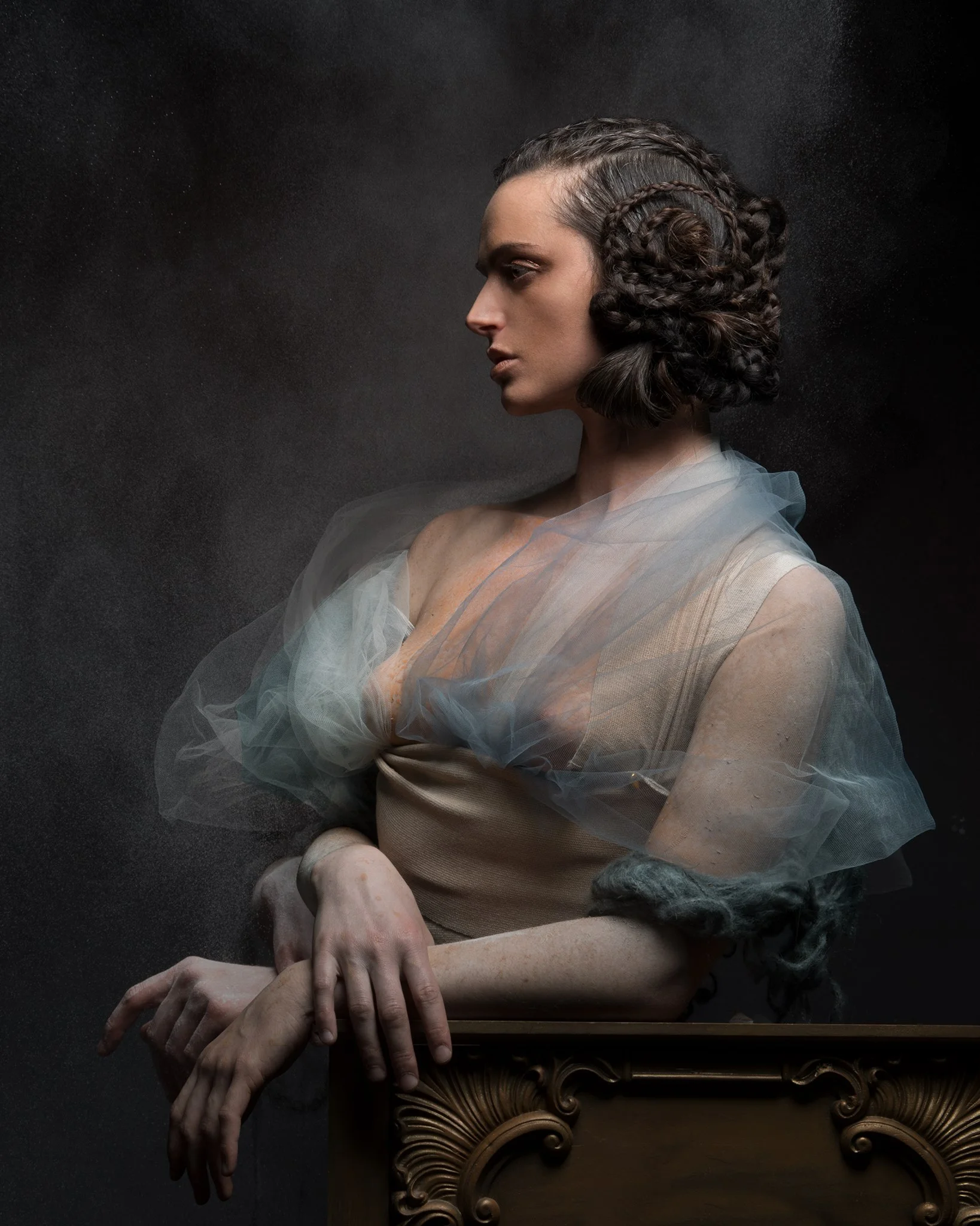 Photo : Damian Siqueiros / Modèle : Phylactère / Coiffure : Stephane do Scotto