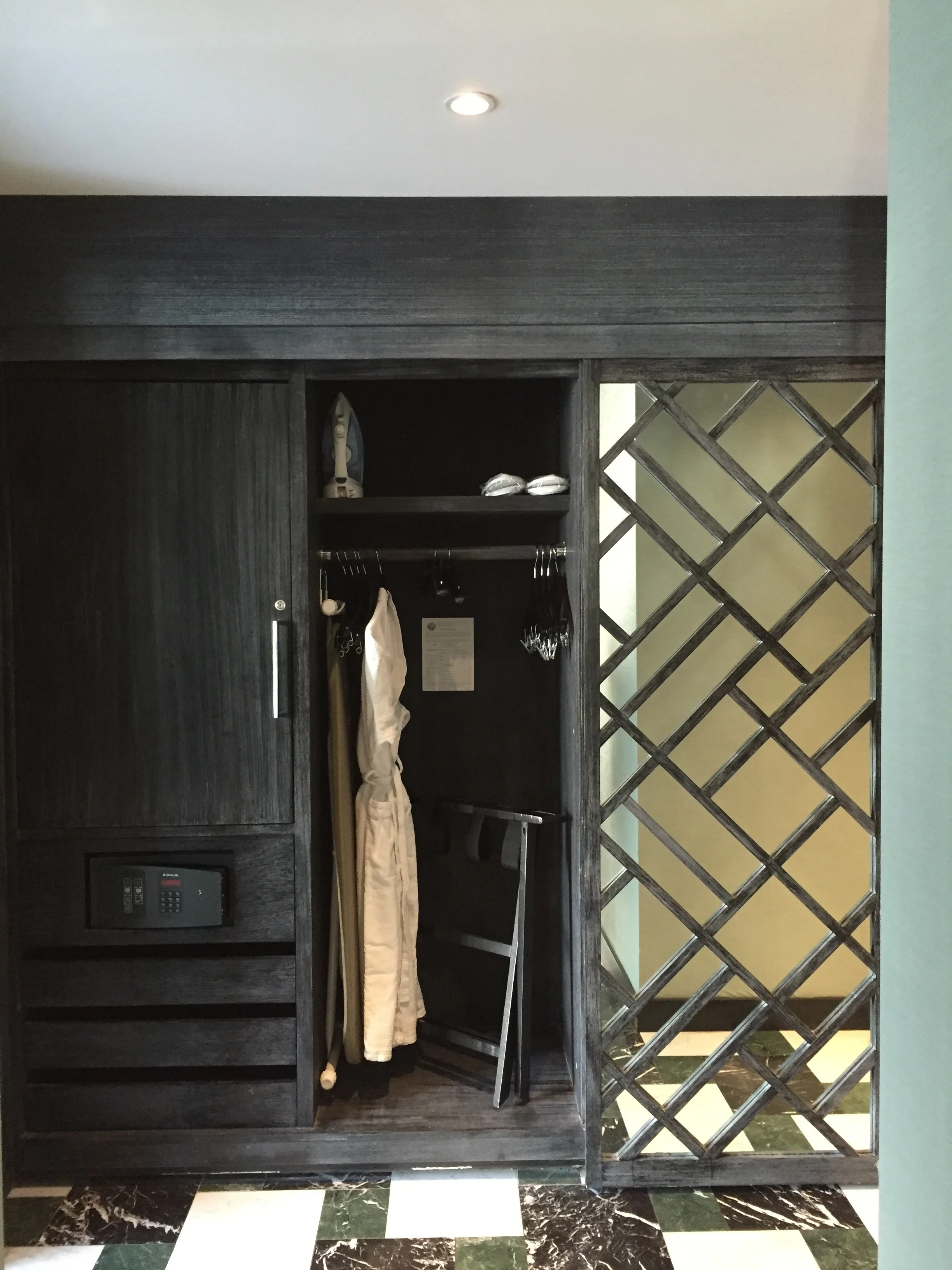 Viceroy Miami Corner Suite Closet