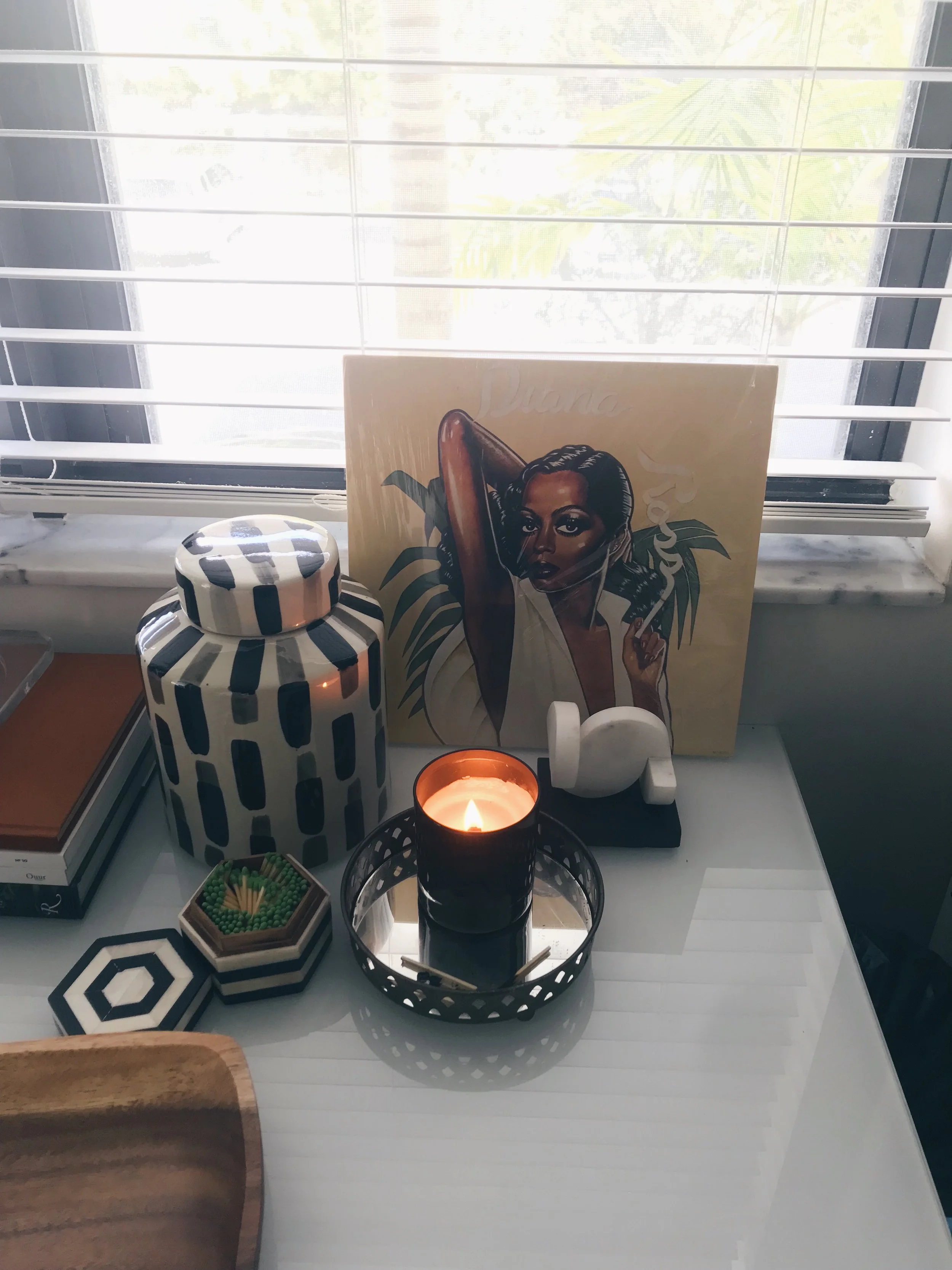 Sentrell-Desk-Diana Ross