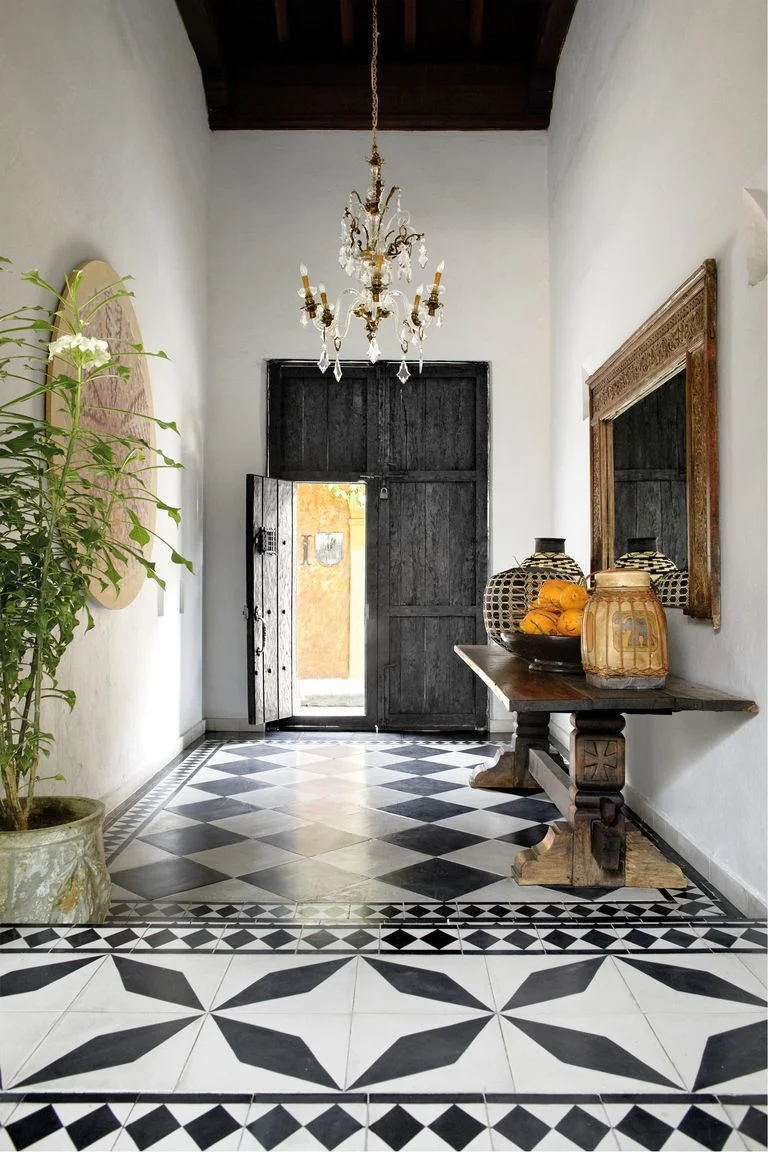 southern-charm-entryway-1533673562.jpg