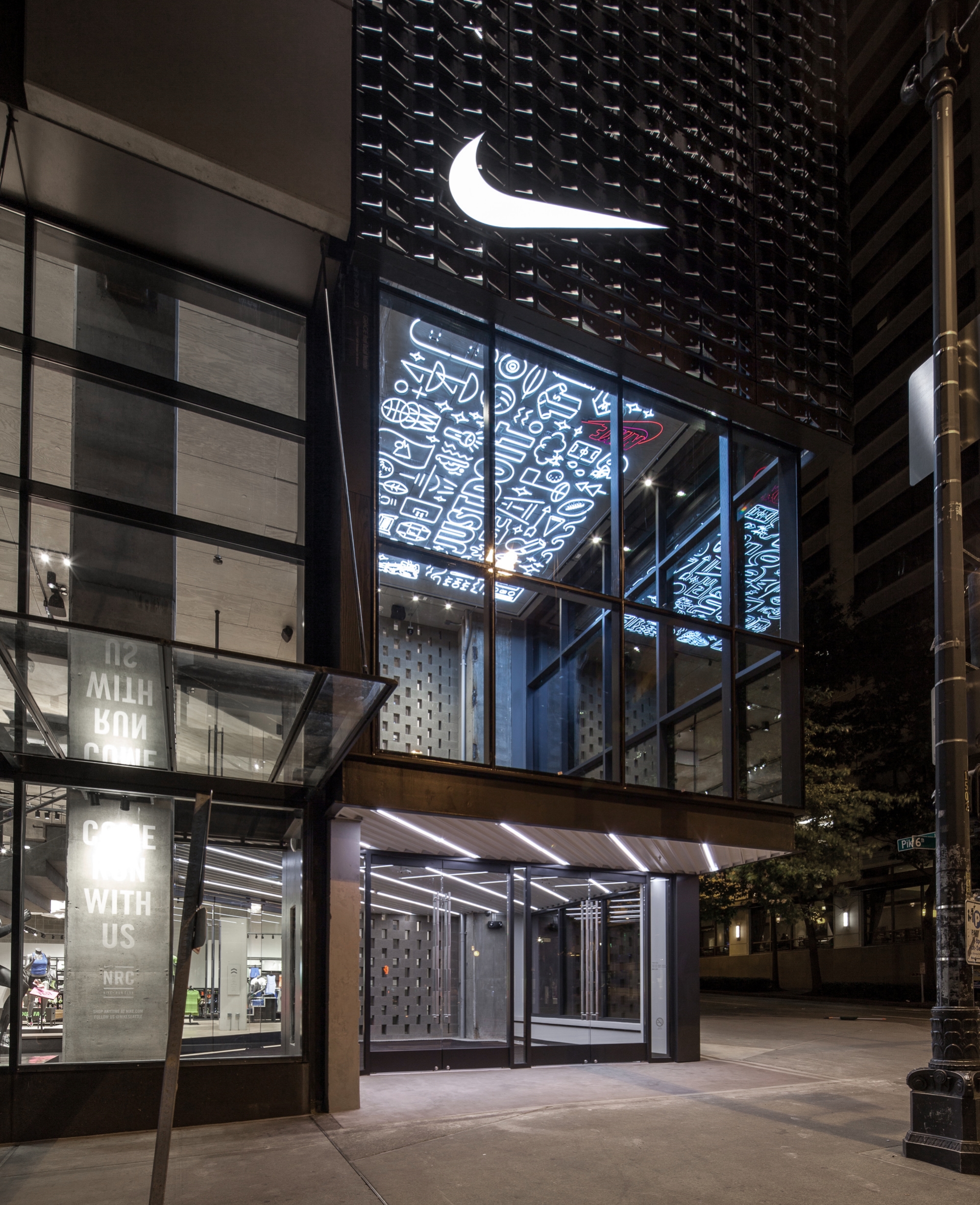 Caliza preámbulo presente Nike Store Seattle — Jessica Davis