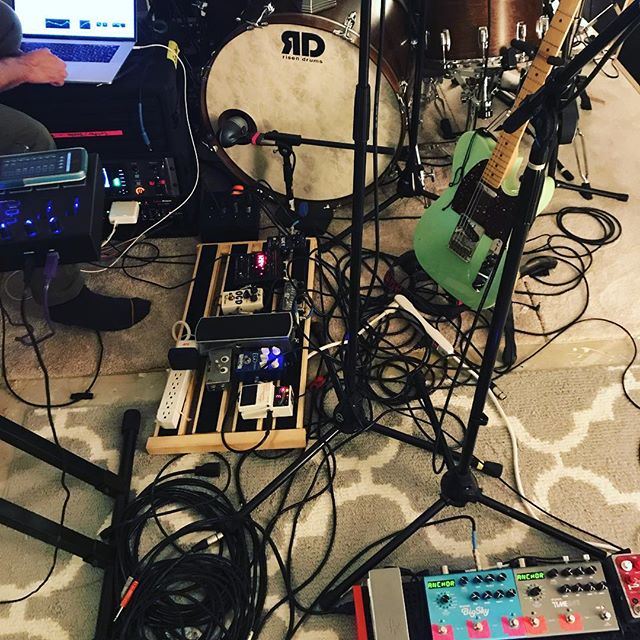 Don&rsquo;t they say geniuses have cluttered desks? They totally say that. #zekesnightmare