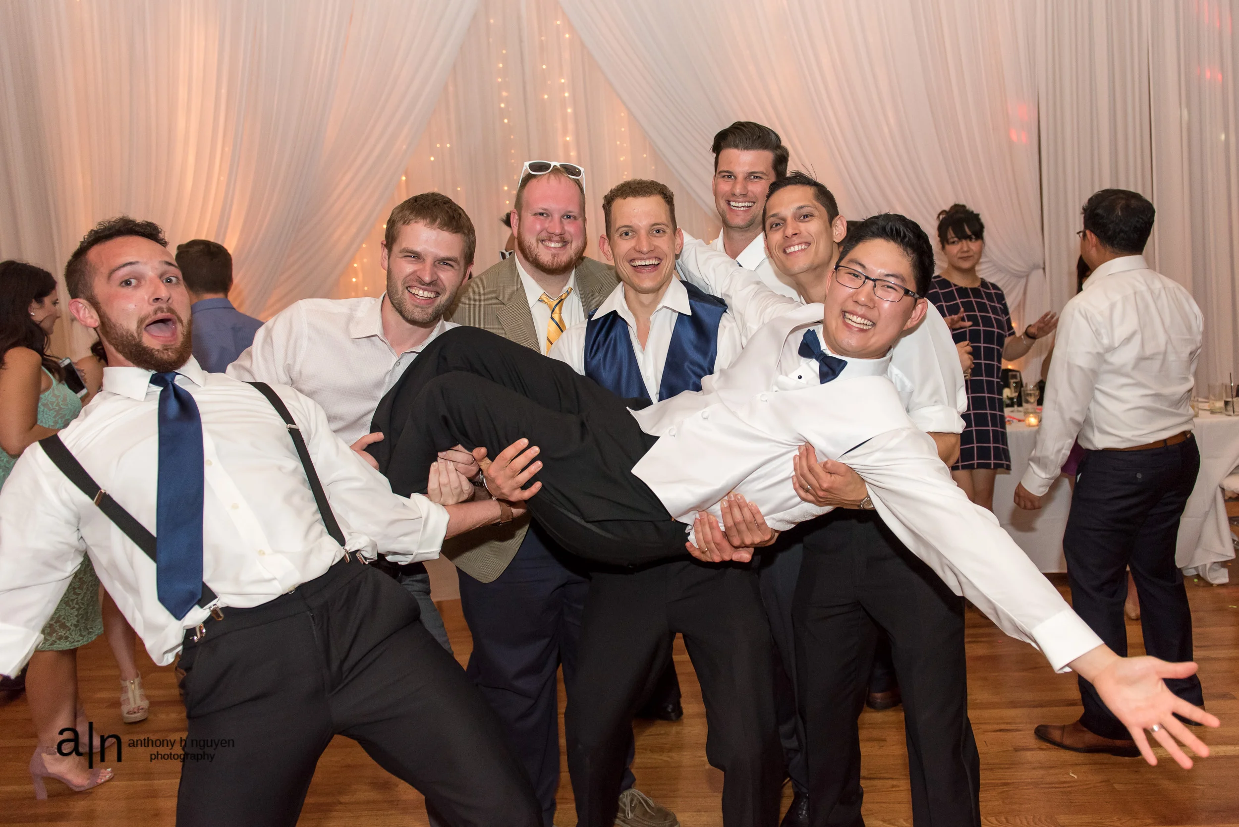 ahnp_moon_jun_wedding_blog_2010708-112.jpg