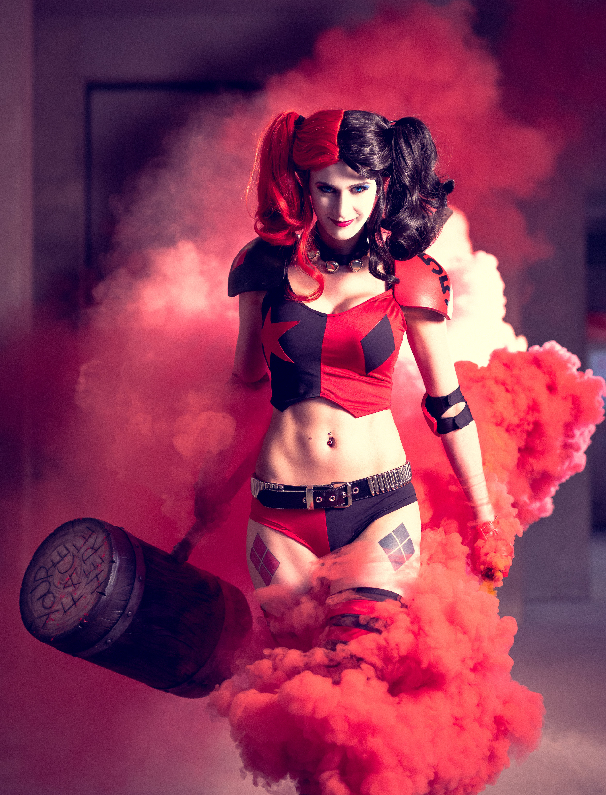 ahnp_harley_quinn_n52_cosplay_wallpaper-003.jpg